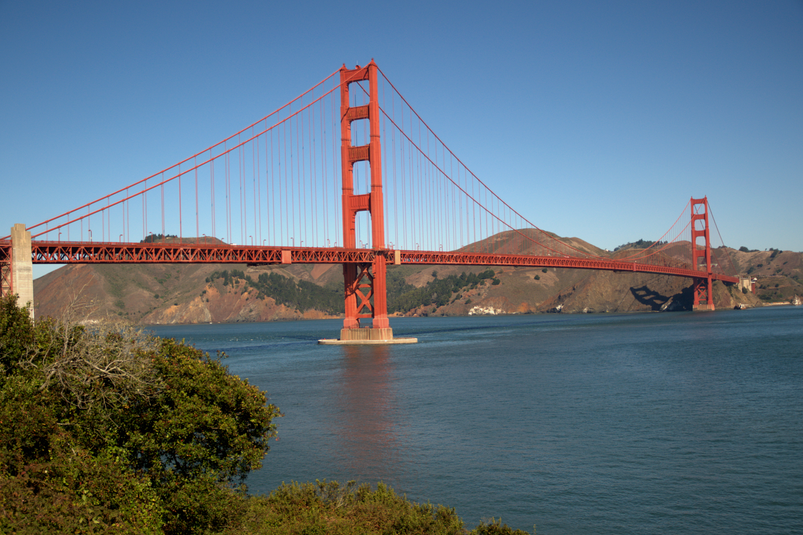 File:Golden Gate Bridge seen from the Presidio in San Francisco 42 ...