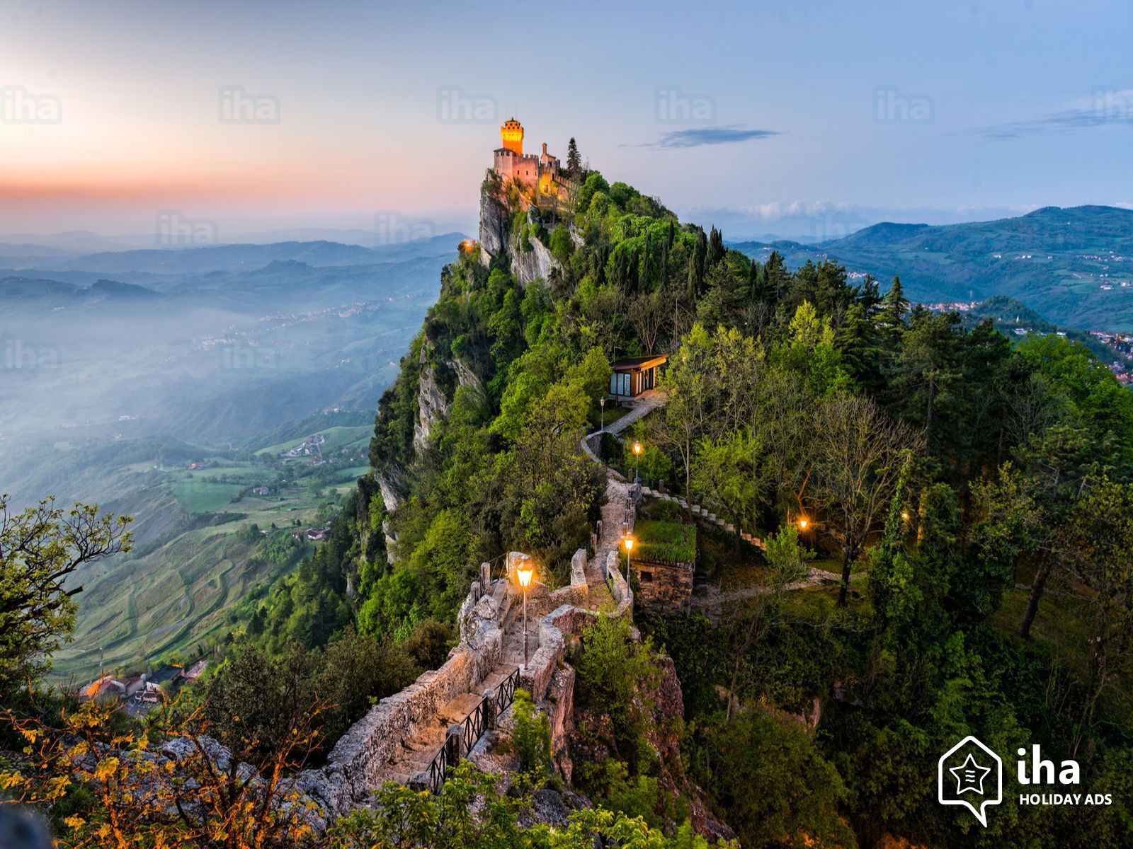 San Marino, San Marino | Paige Taylor Evans