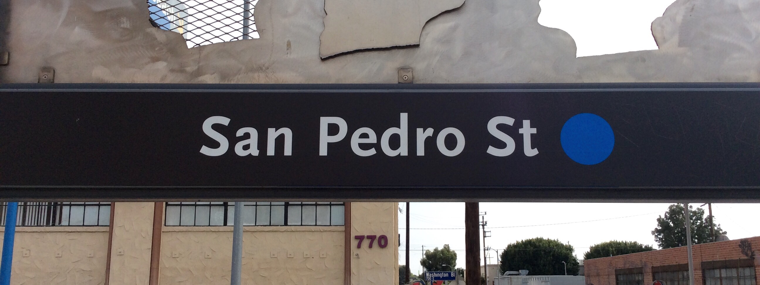 File:HSY- Los Angeles Metro, San Pedro Street, Signage.jpg ...