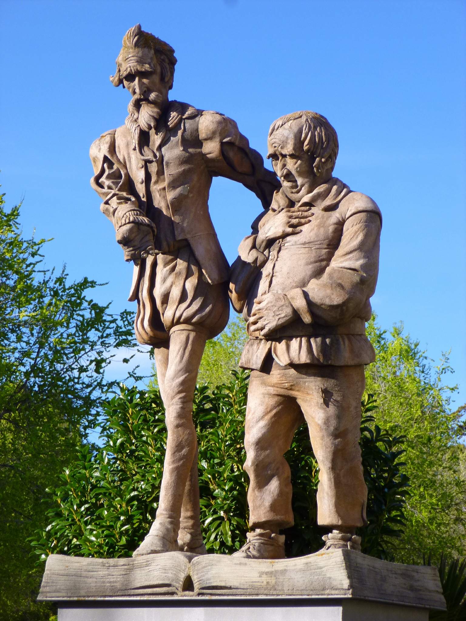 File:Villarrobledo - Monumento Don Quijote y Sancho Panza.JPG ...