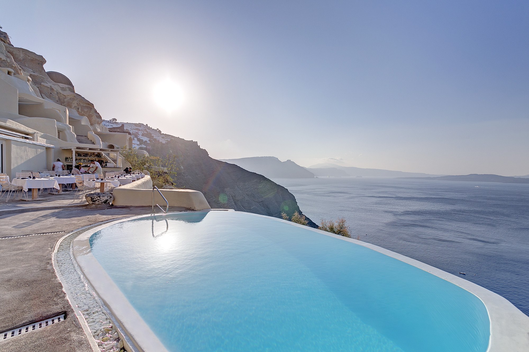 Discover Santorini with Starwood Hotels & Resorts