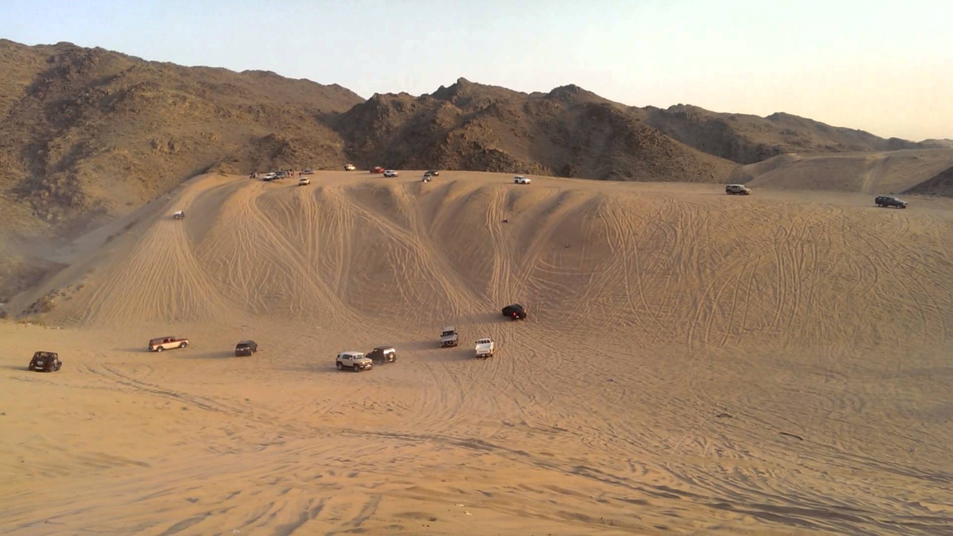 Dune bashing scene jeddah,Saudi Arabia - YouTube