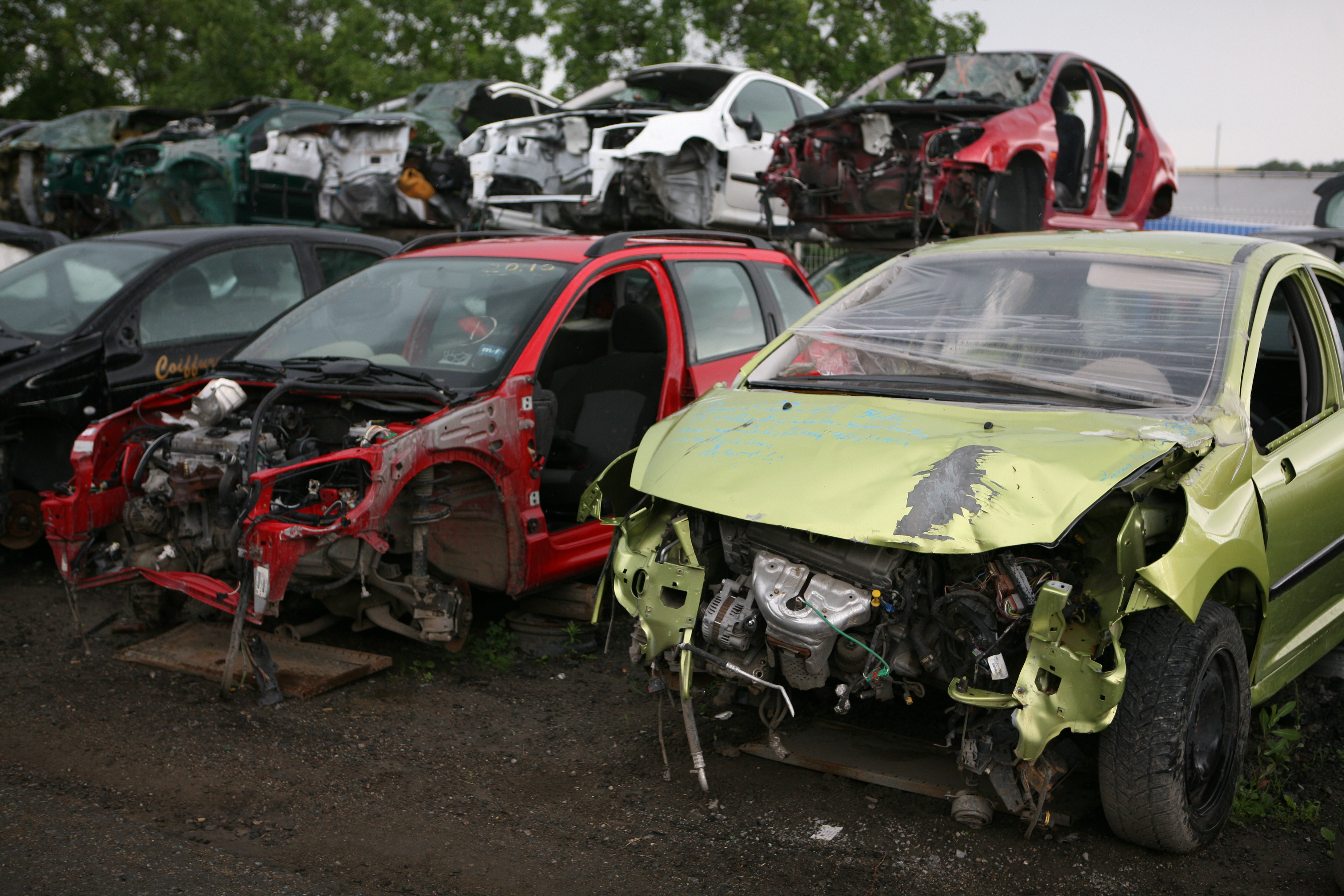 File:Scrap car bodies.jpg - Wikimedia Commons