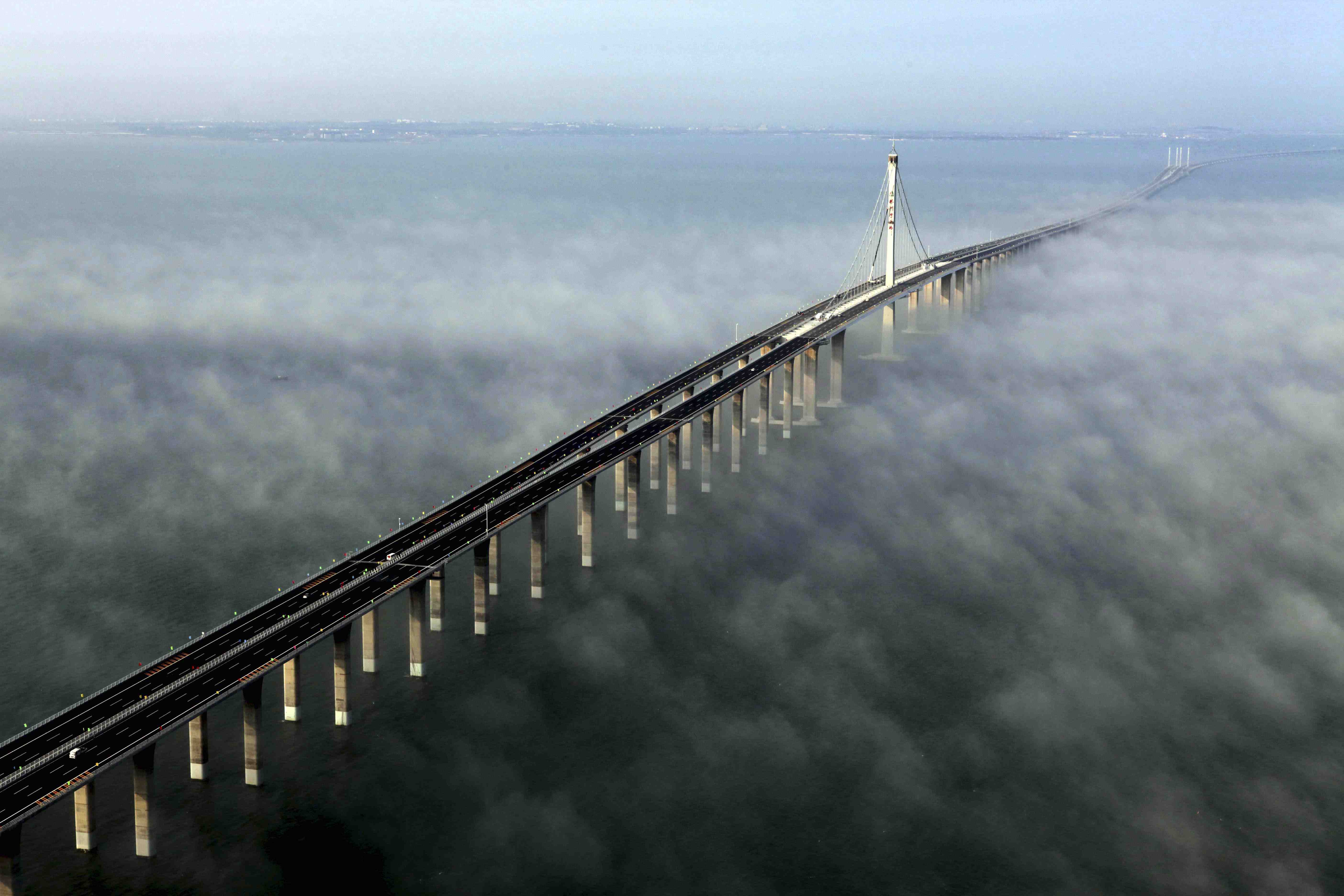 A Tour of the World's Longest Sea Bridge - Gwarlingo