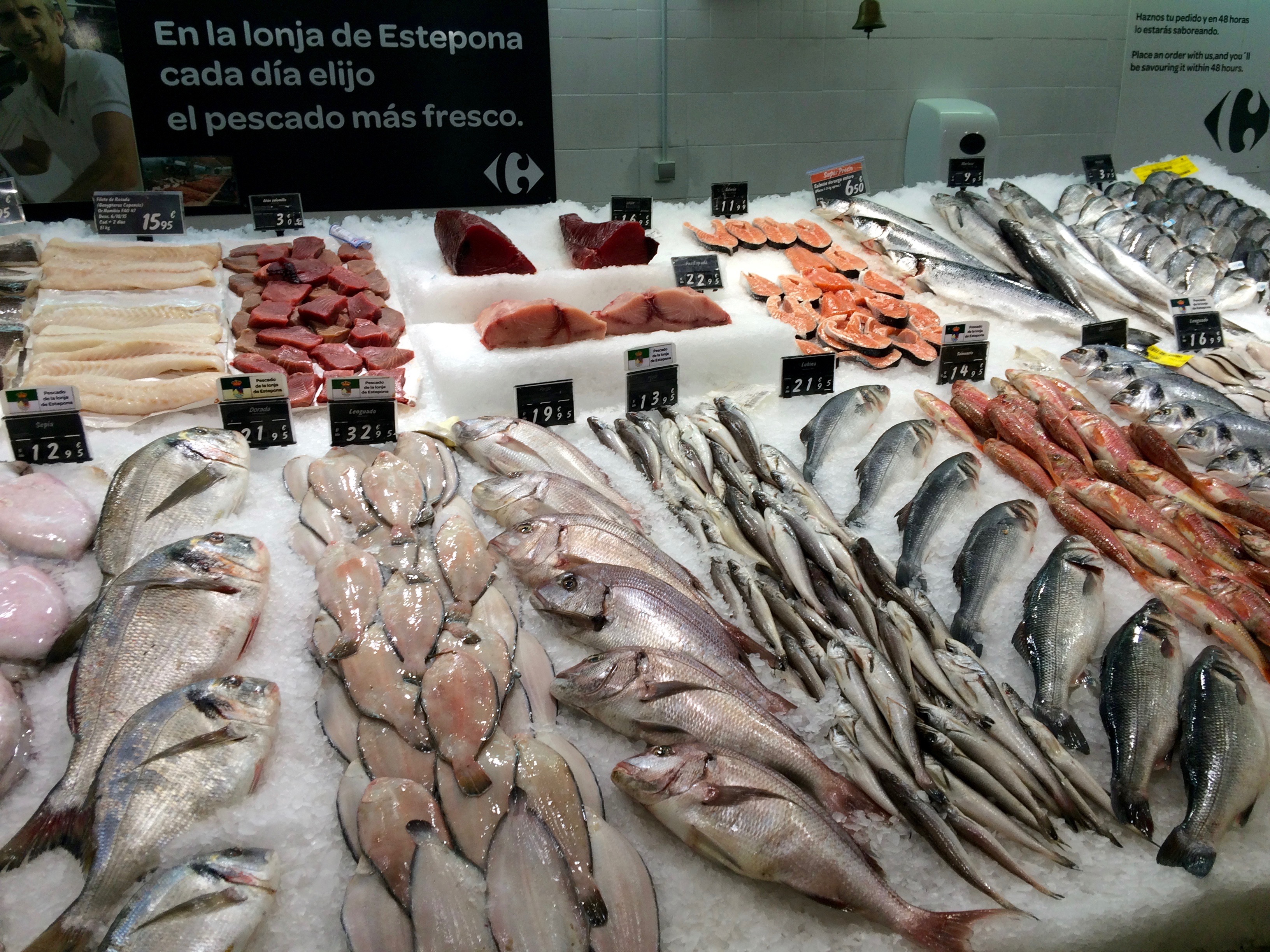 Marbella market, Fresh Fish and Seafood all year - AlDiyar Properties