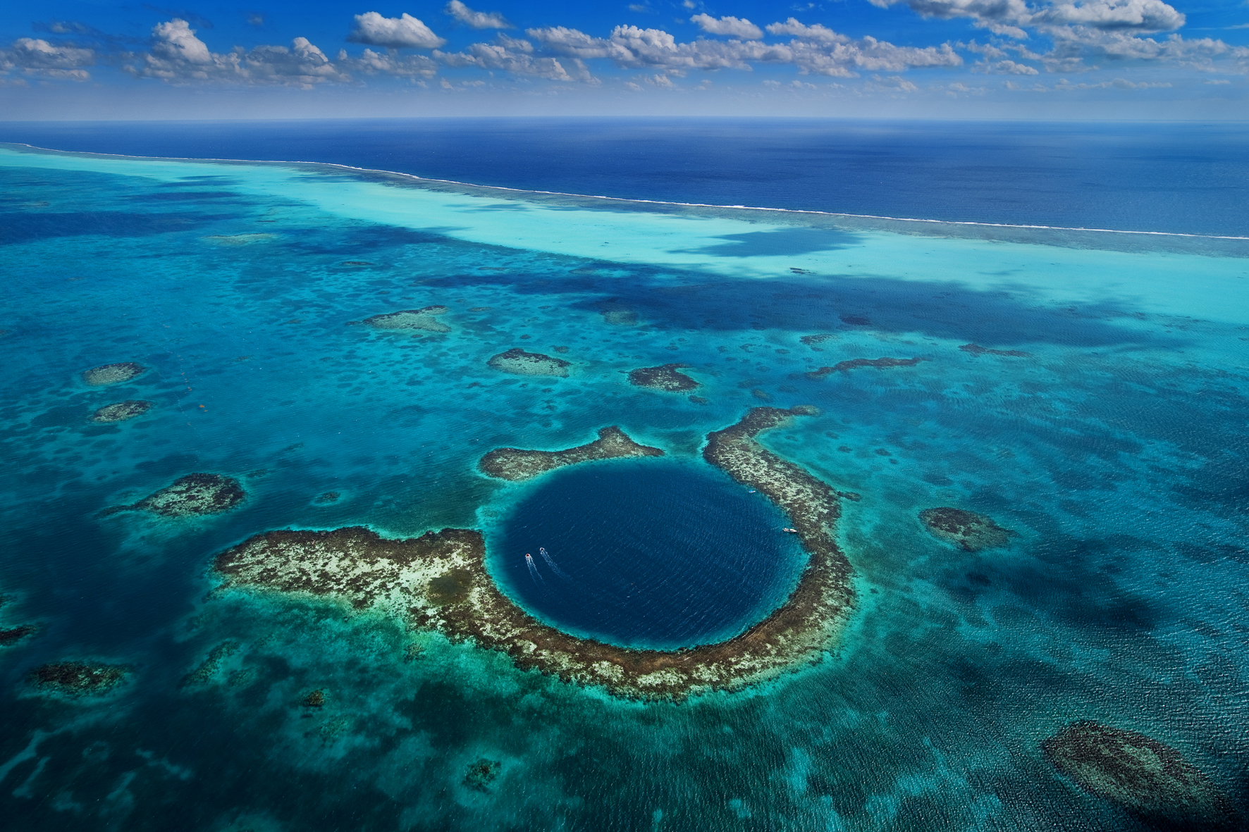 Condé Nast Traveler praises Belize's Blue Hole | Belize Travel Blog