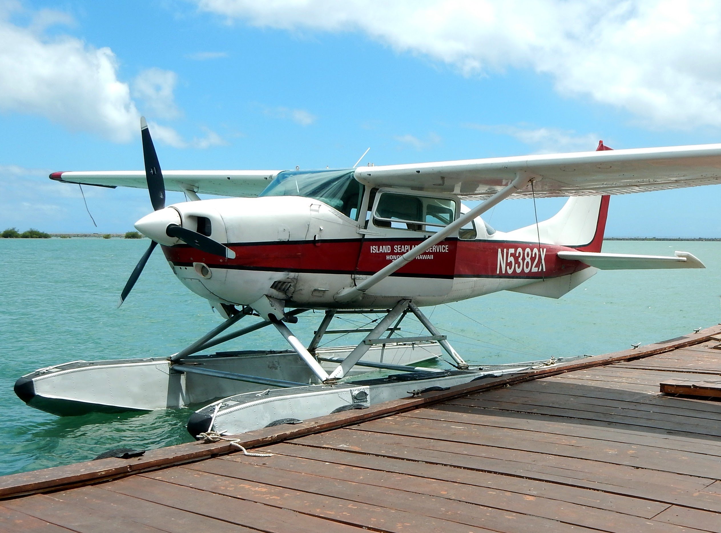 GoPro Cessna 206 Seaplane in Hawaii Cockpit Video - Takeoff/Landing ...
