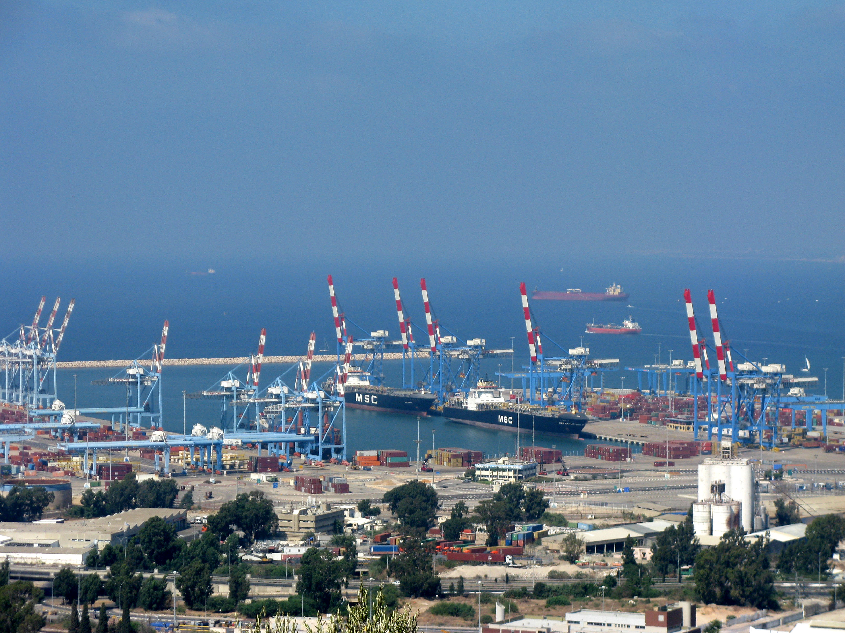 File:Seaport of Haifa.jpg - Wikimedia Commons