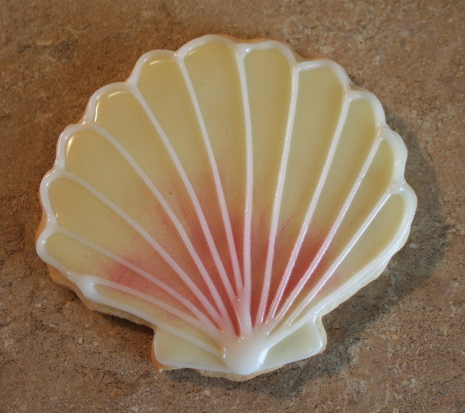 Creative Splatter: Seashell Cookies