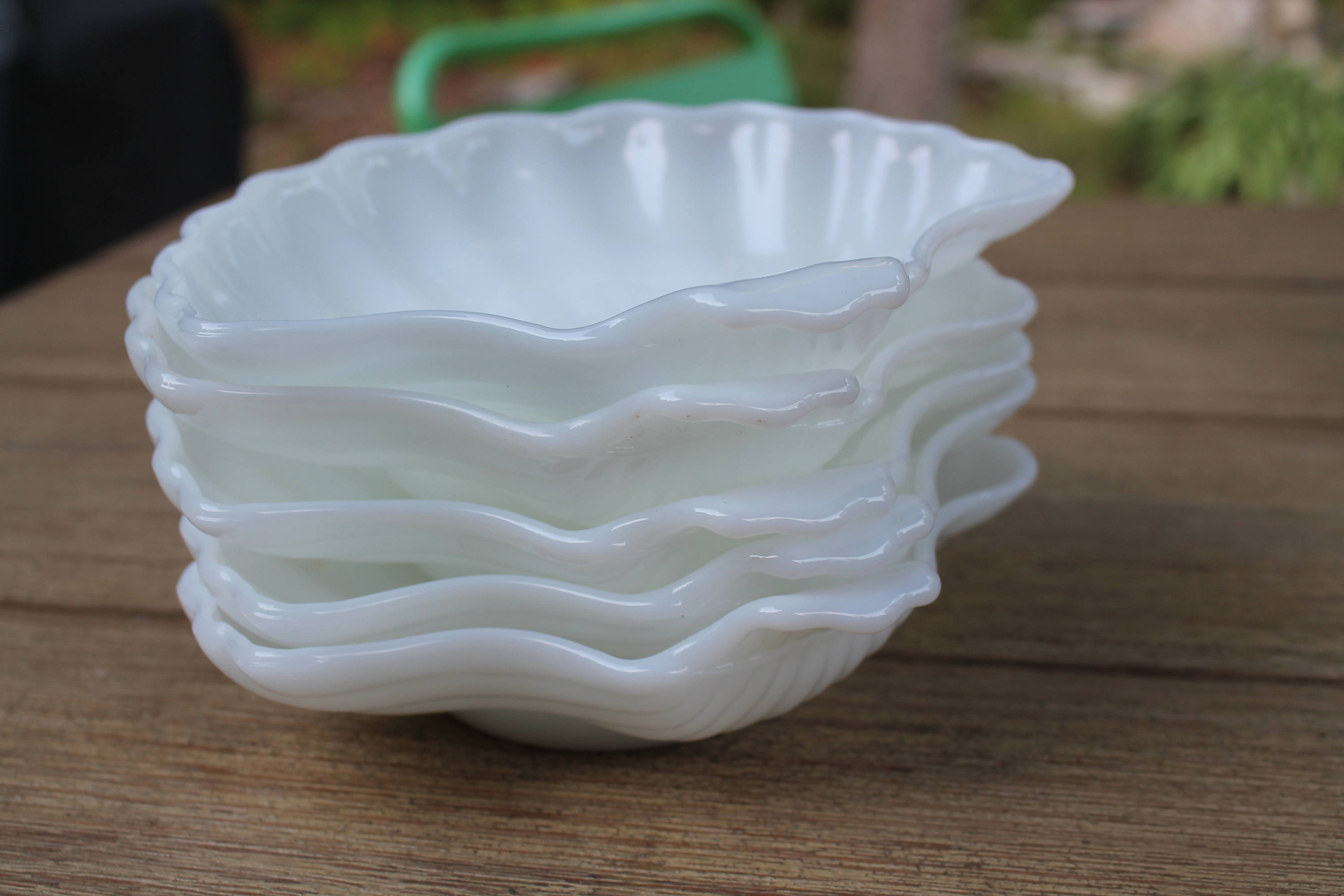 Shell Dishes // Milk Glass White Sea Shell Soap Dish // Jewelry Dish ...