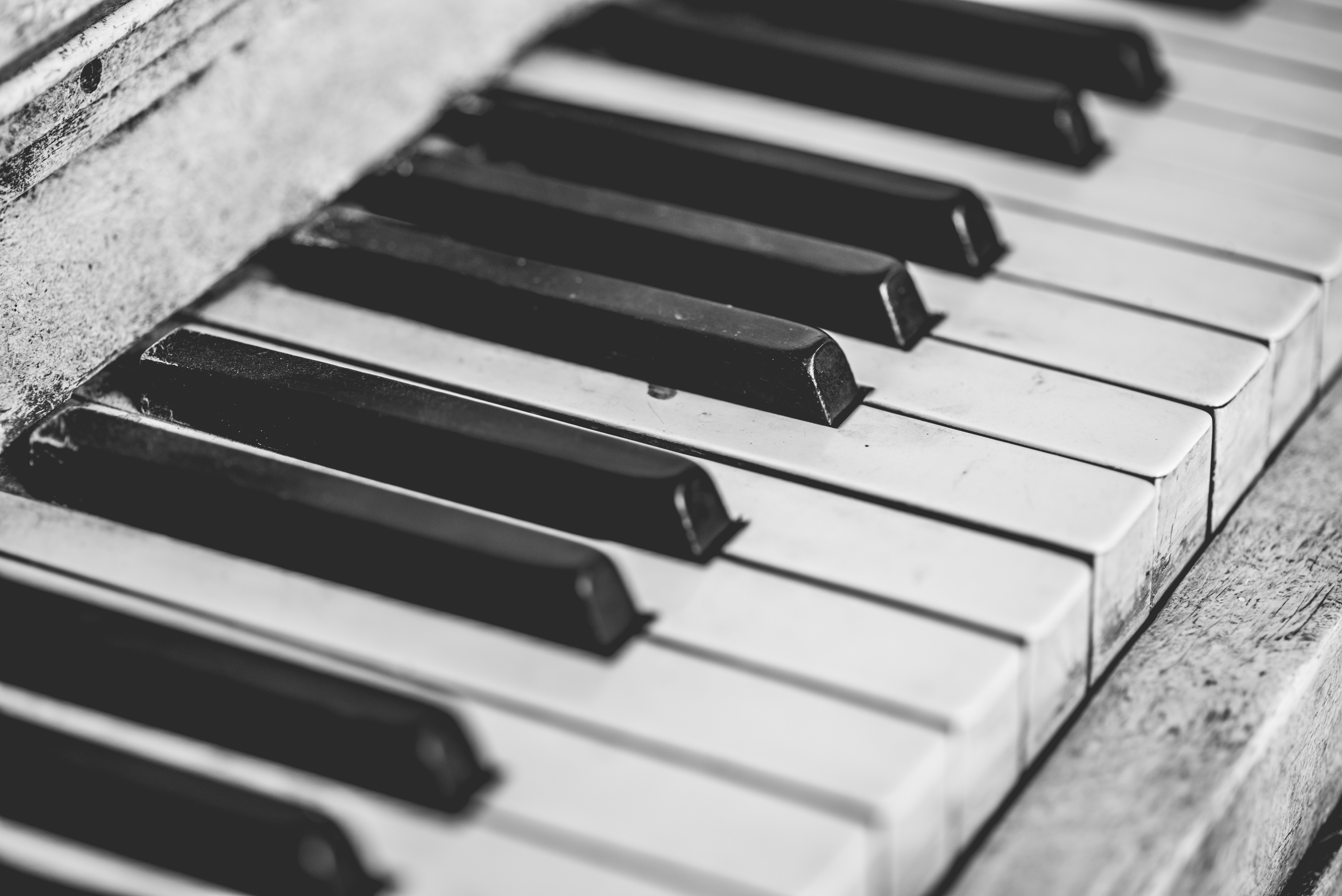Selective Focus Photography of Upright Piano, Monochrome, Vintage, Technology, Sound, HQ Photo