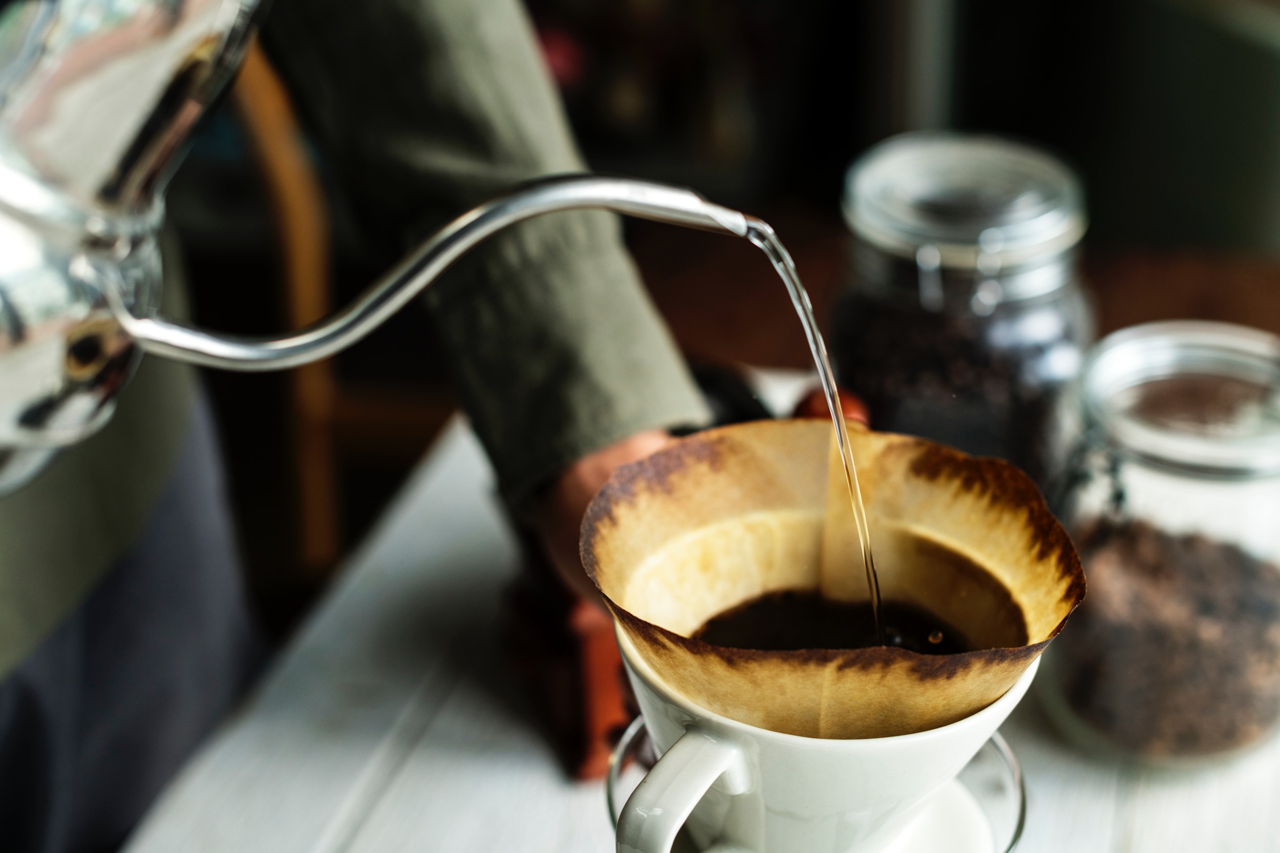 Shallow Focus Photography of Kettle Pouring Water on Coffee Filter, Aroma, Indoors, Focus, Fresh, HQ Photo