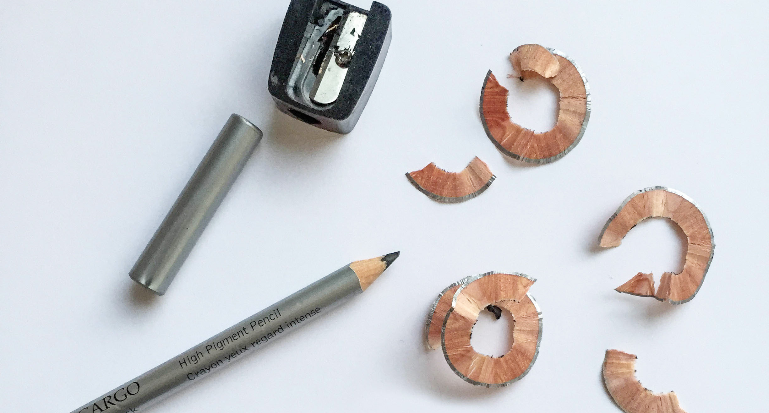 Quick Tip: The Eye Pencil Sharpening Trick - Michelle Phan ...