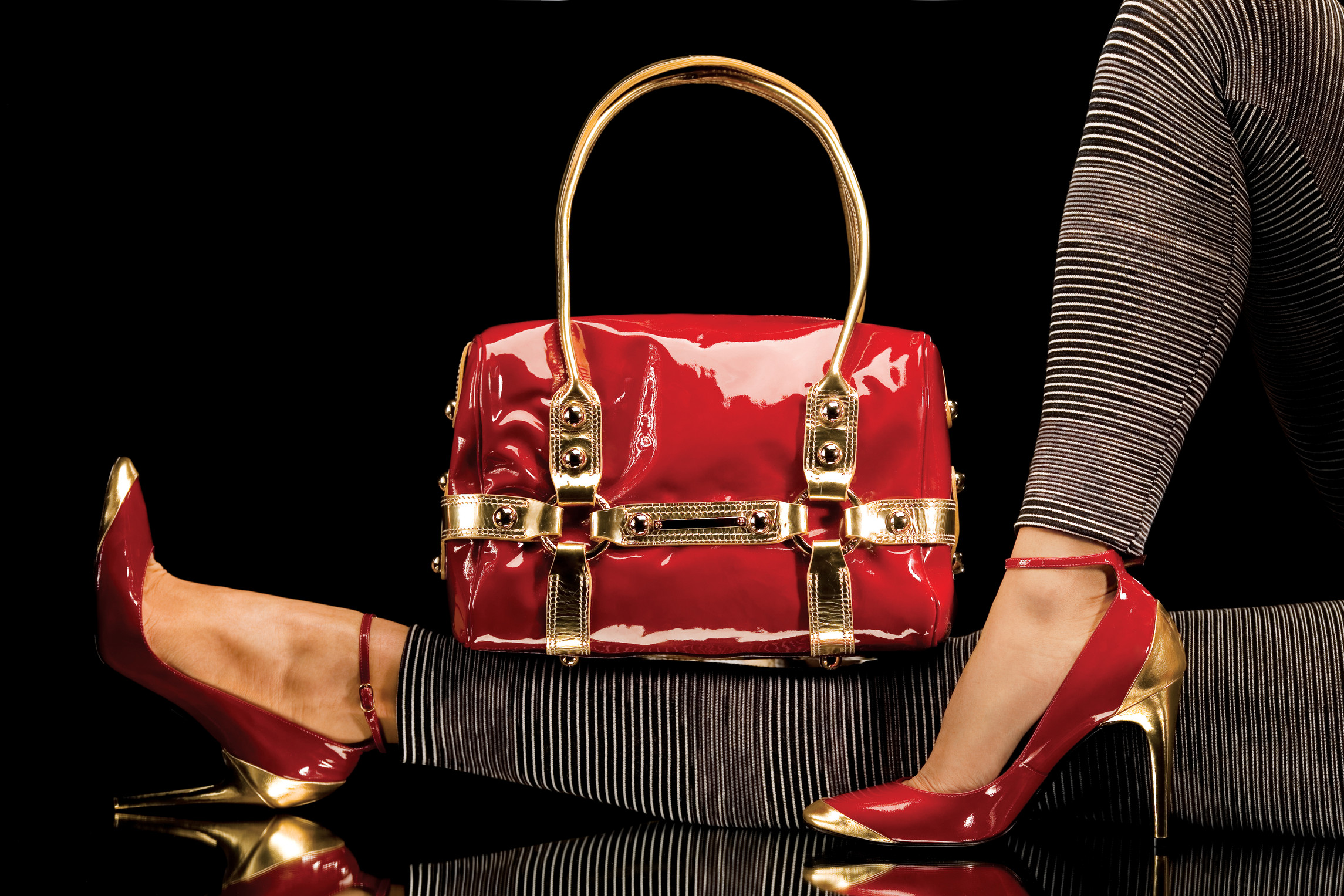 Choose a Handbag: Designer's Advice for Women