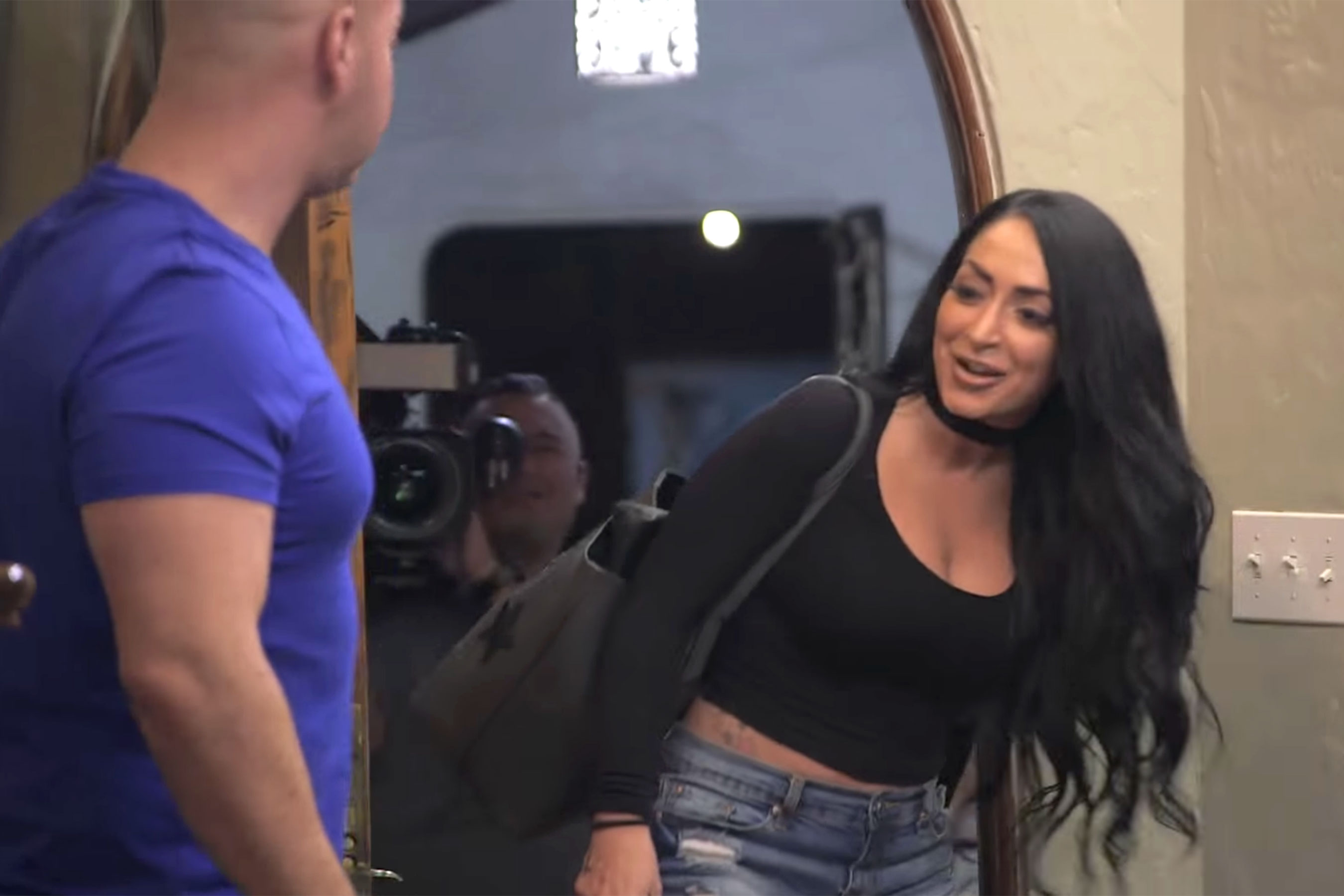Jersey Shore Cast Squashes Their Beef with Angelina — Then Kicks Her ...