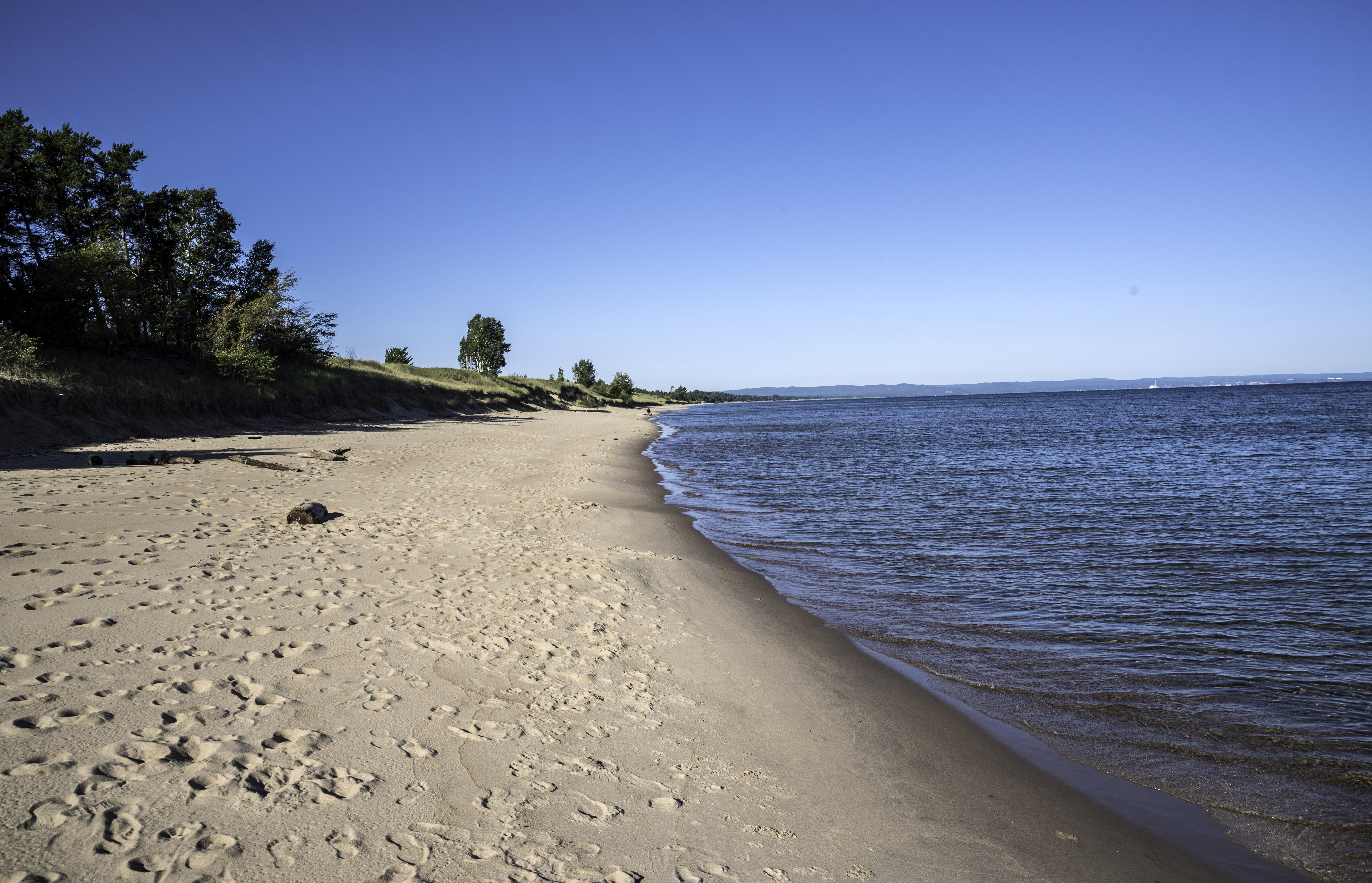 Shoreline landscape view in Upper Peninsula, Michigan image - Free ...