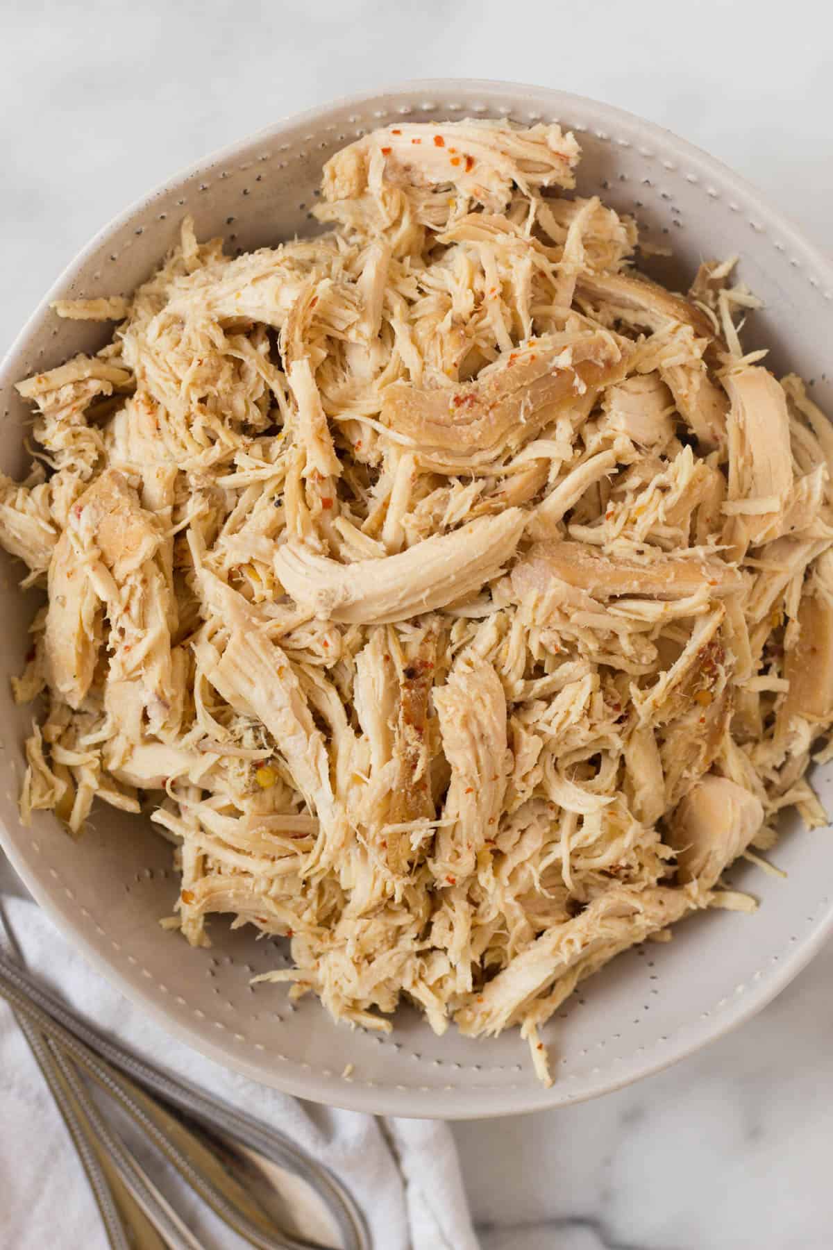 How to Make Easy Shredded Chicken 2 Ways - Eat the Gains