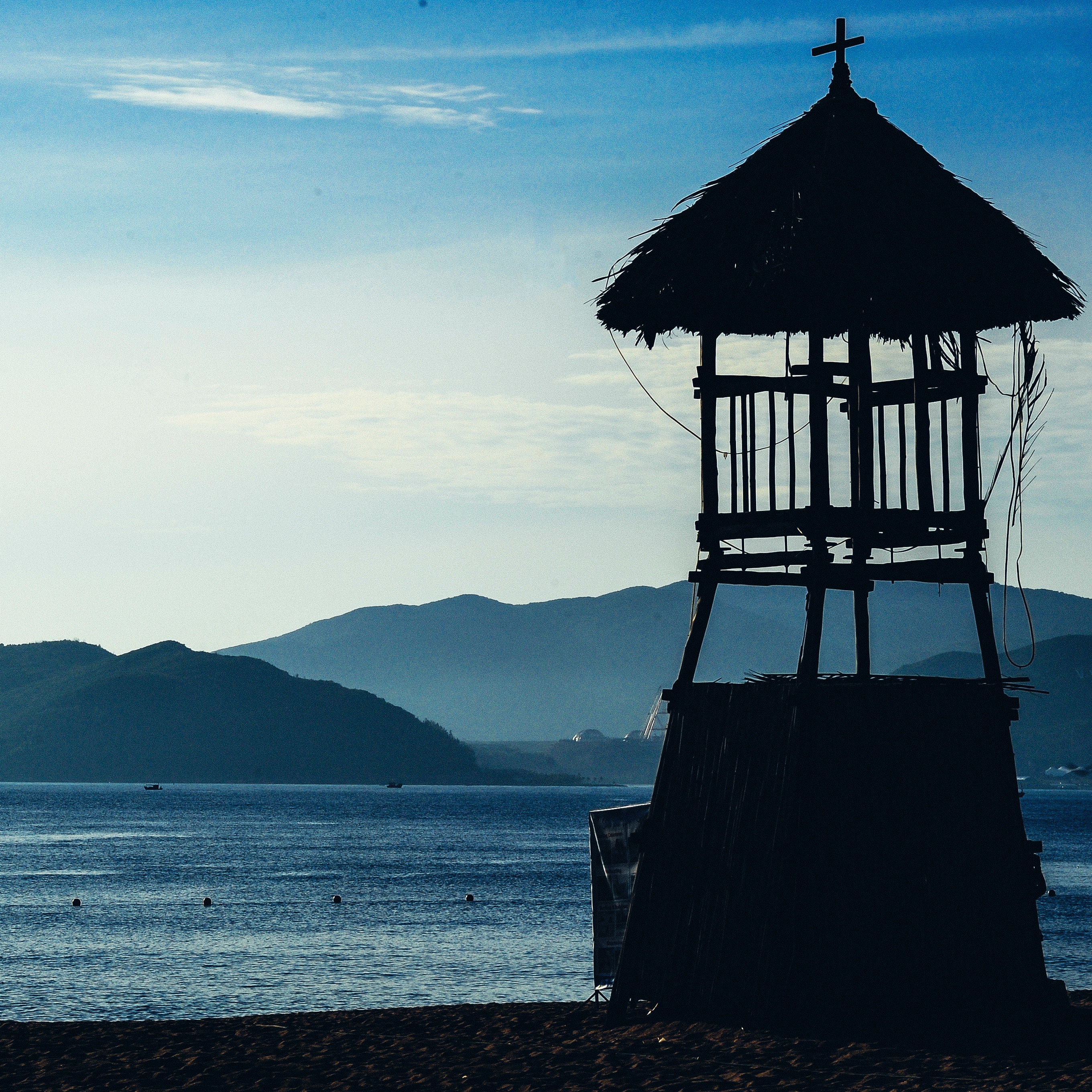 Silhouette Photo of Wooden Guard House, Bay, Beach, Clouds, Landscape, HQ Photo