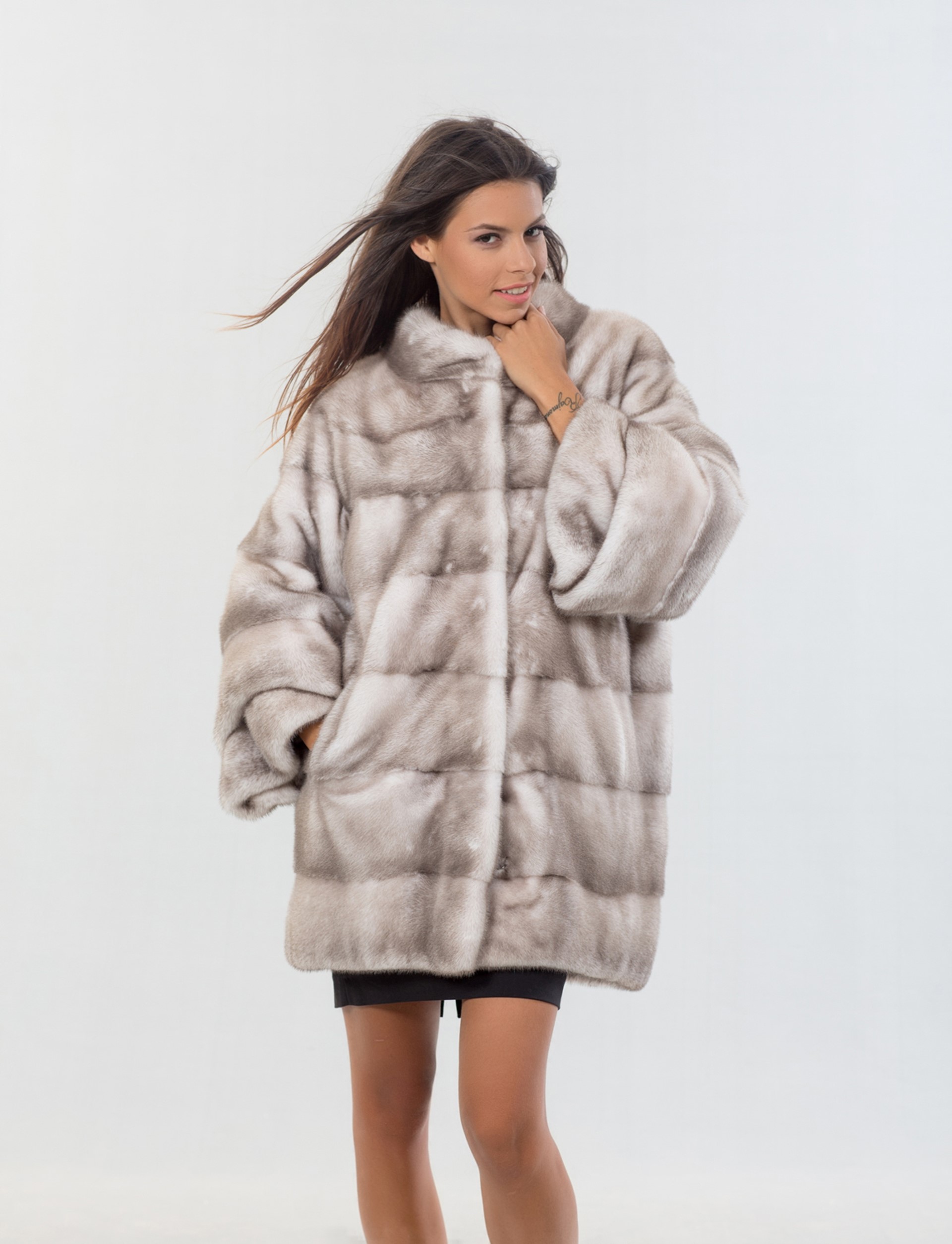 Silver Blue Nafa Mink Fur Coat. 100% Real Fur Coats and Accessories.