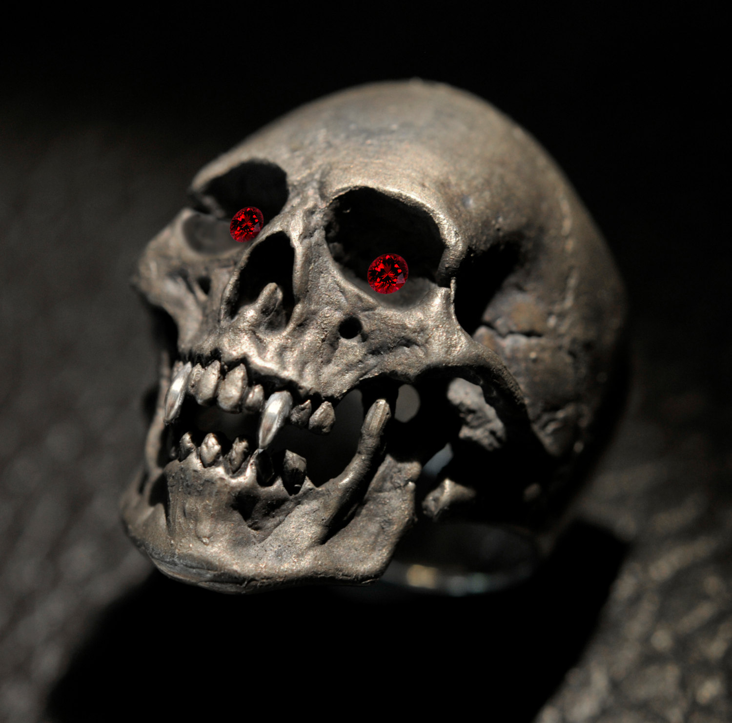Vampire Skull RingMens Silver Skull Ring Dracula ring