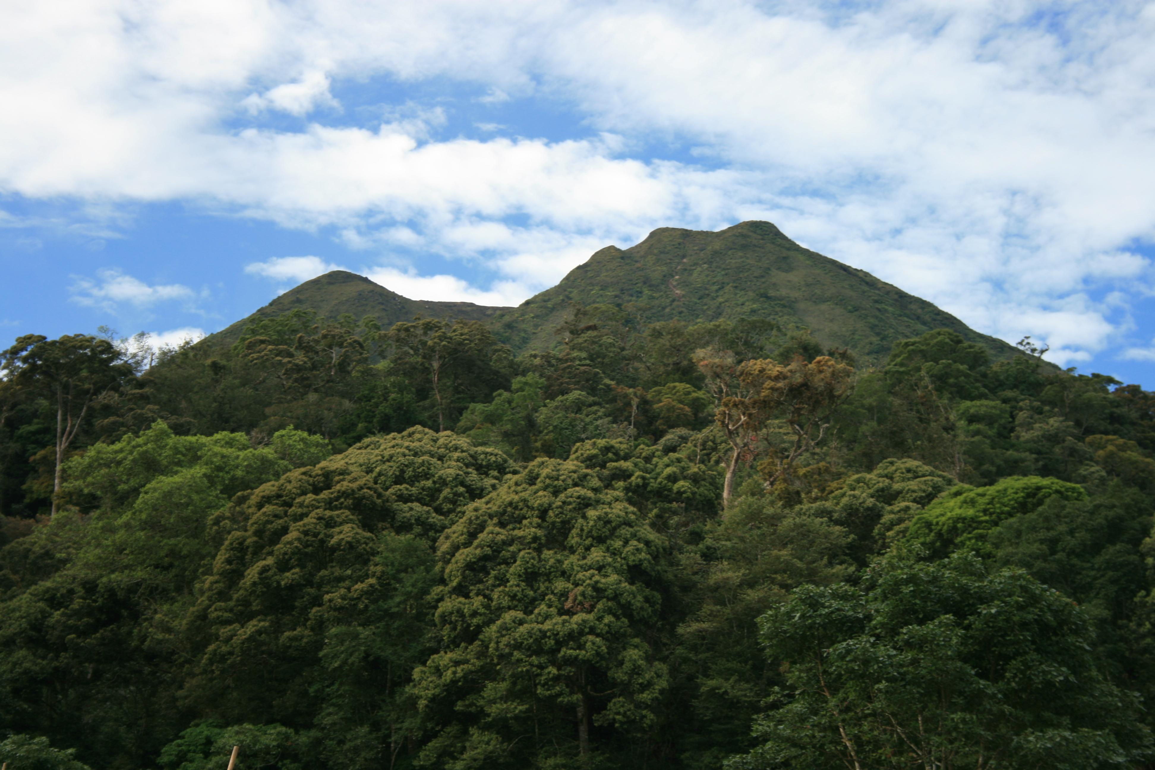 Gunung Sinabung : Climbing, Hiking & Mountaineering : SummitPost