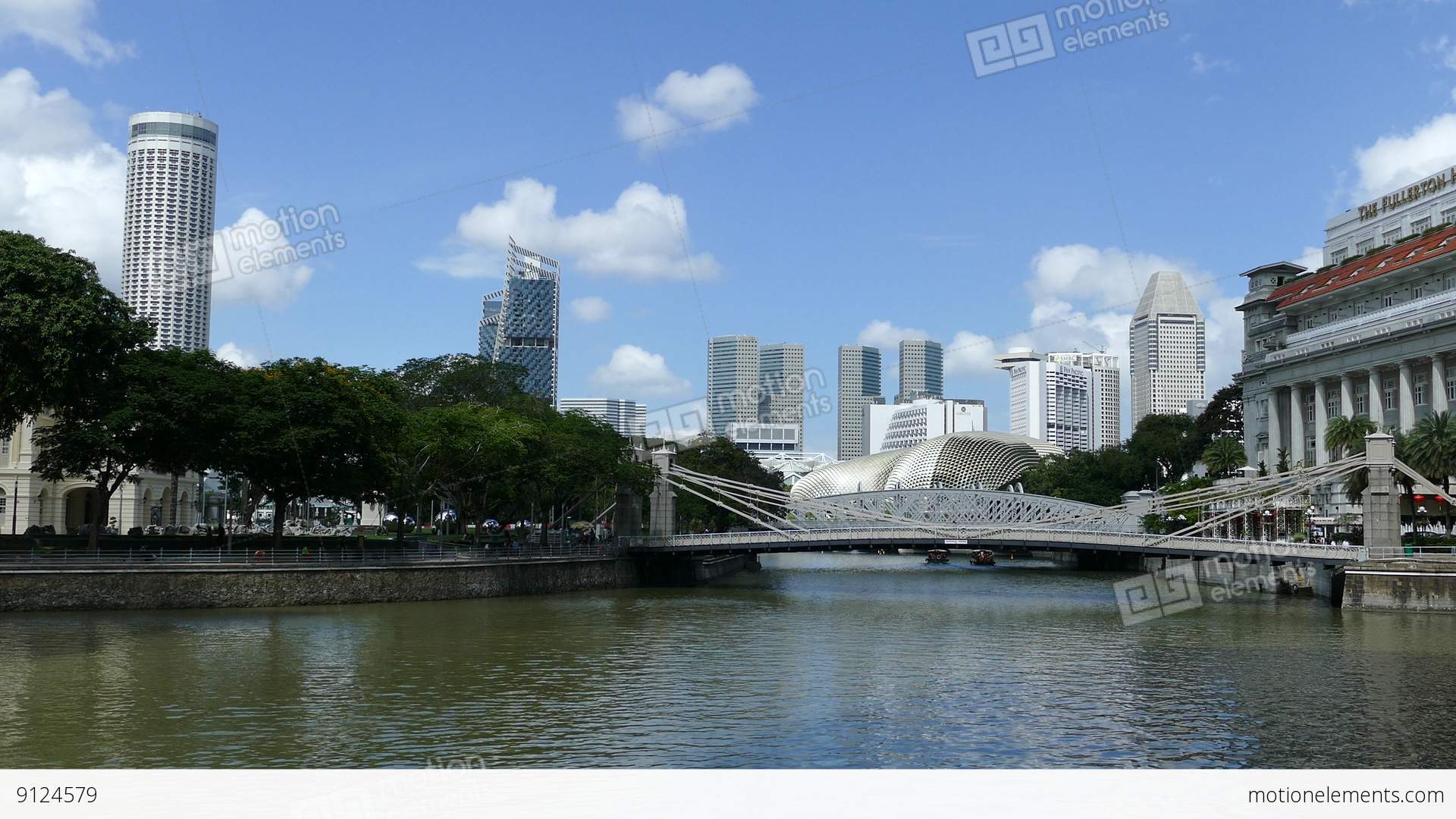 Singapore River With The Cavenagh Bridge Stock video footage | 9124579
