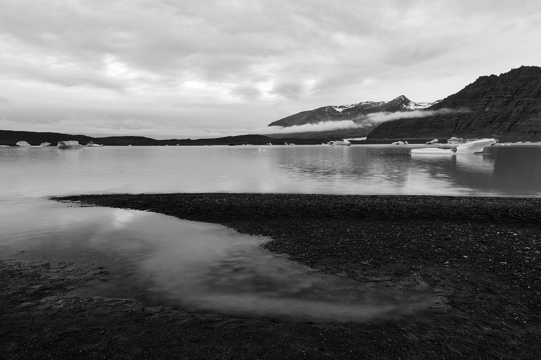 Skaftafell glacier lake - black & white photo