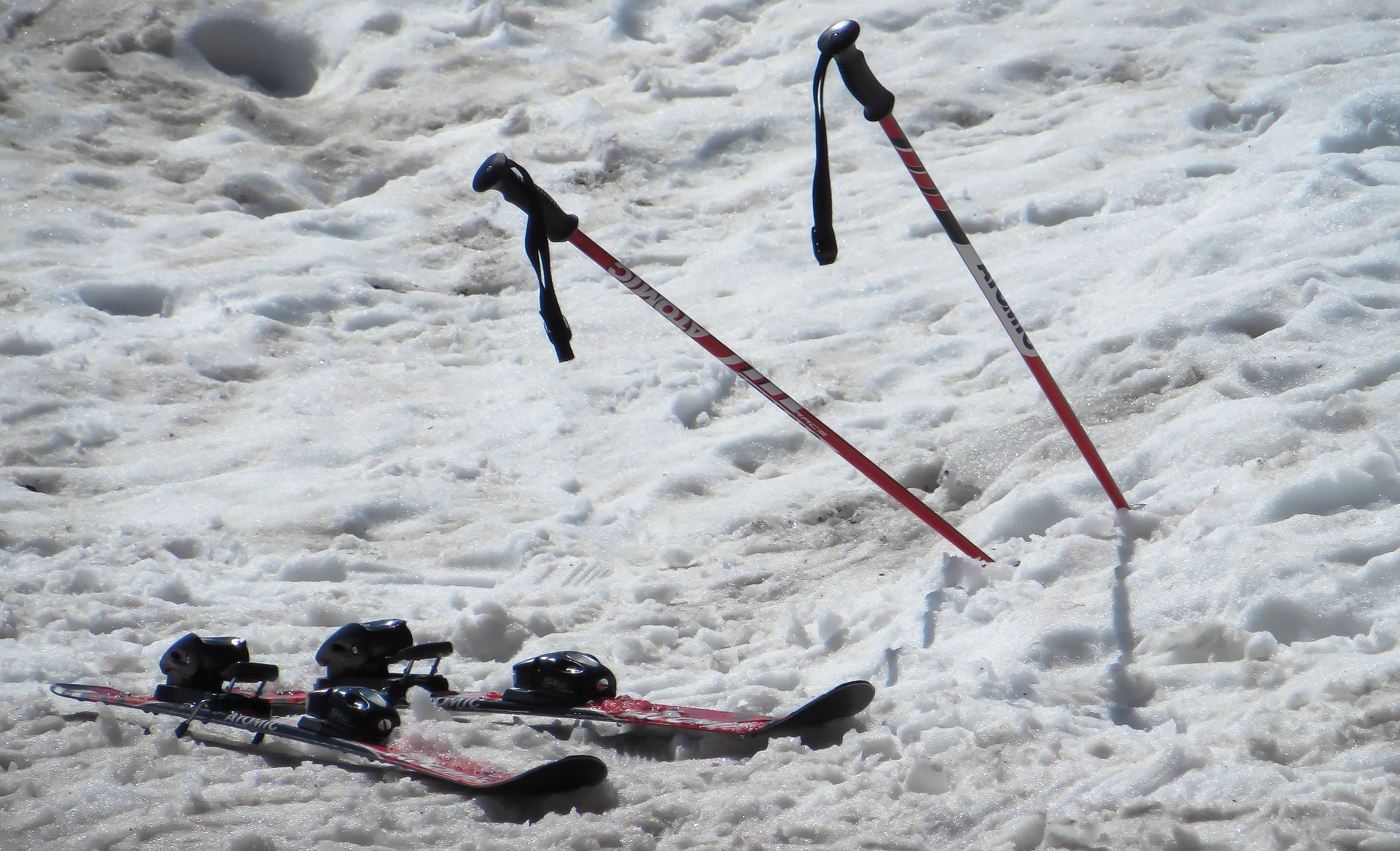 Skiing photo