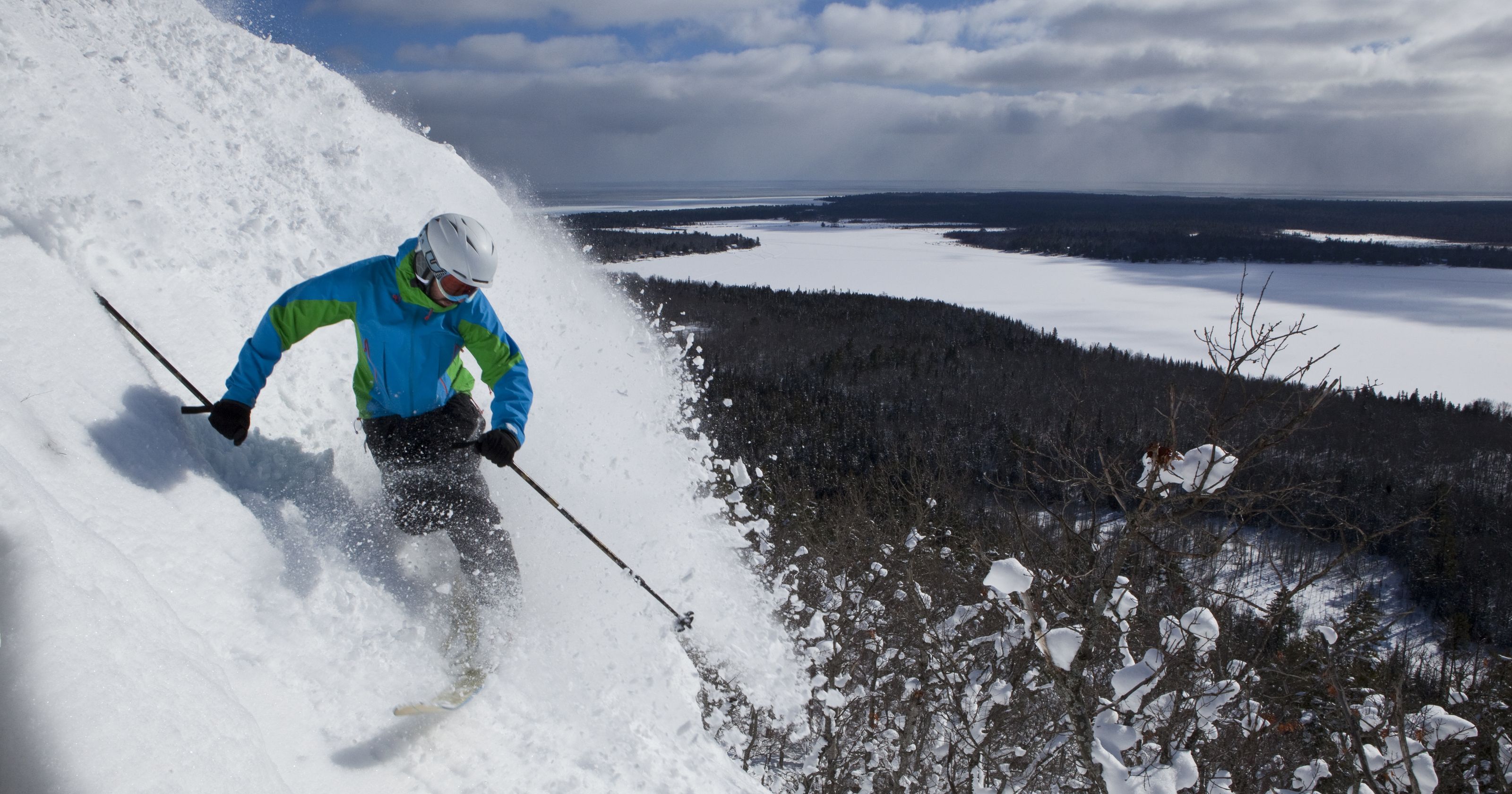 Check out 10 of the top Michigan downhill ski resorts