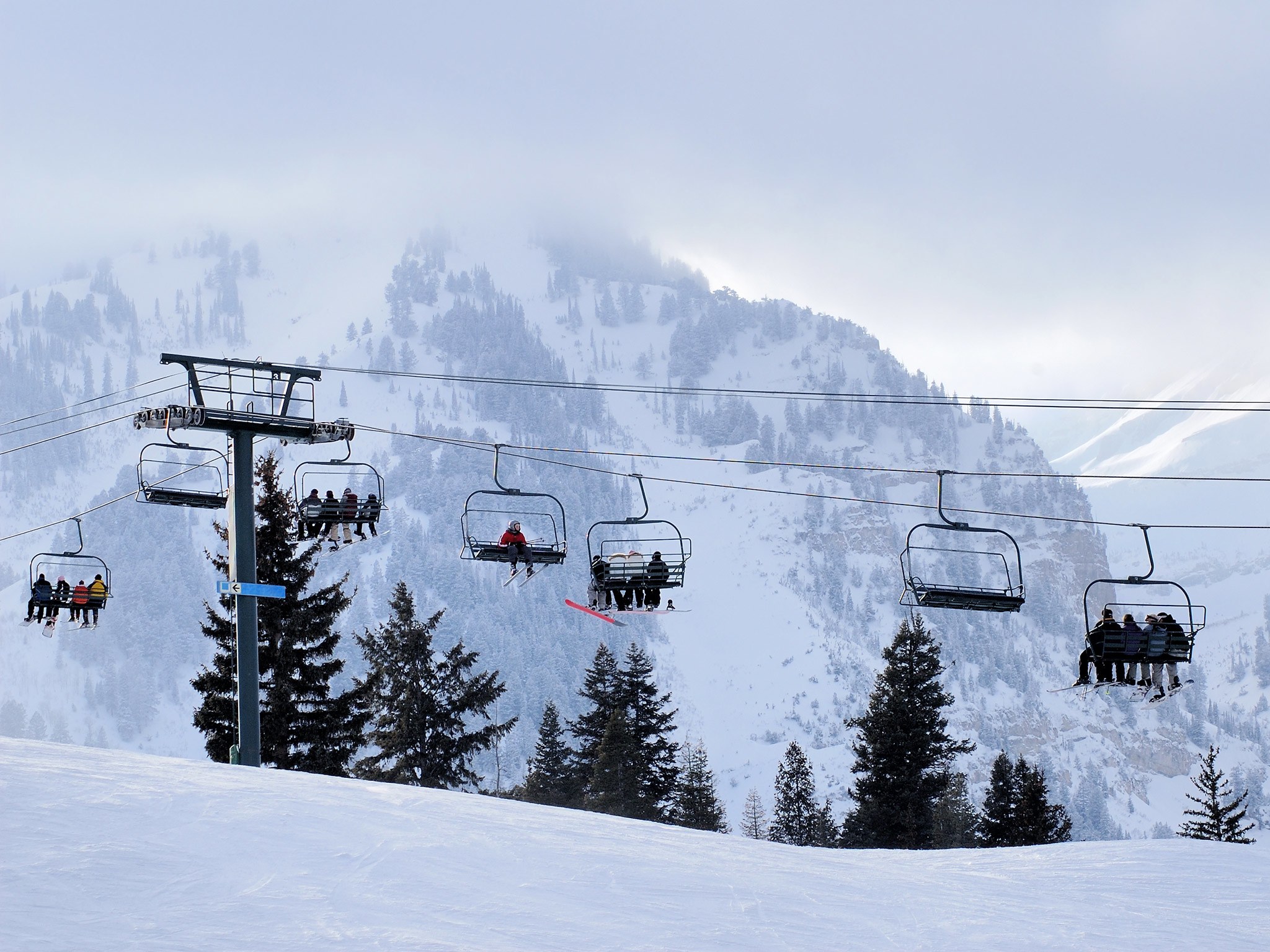 Skiing resort photo