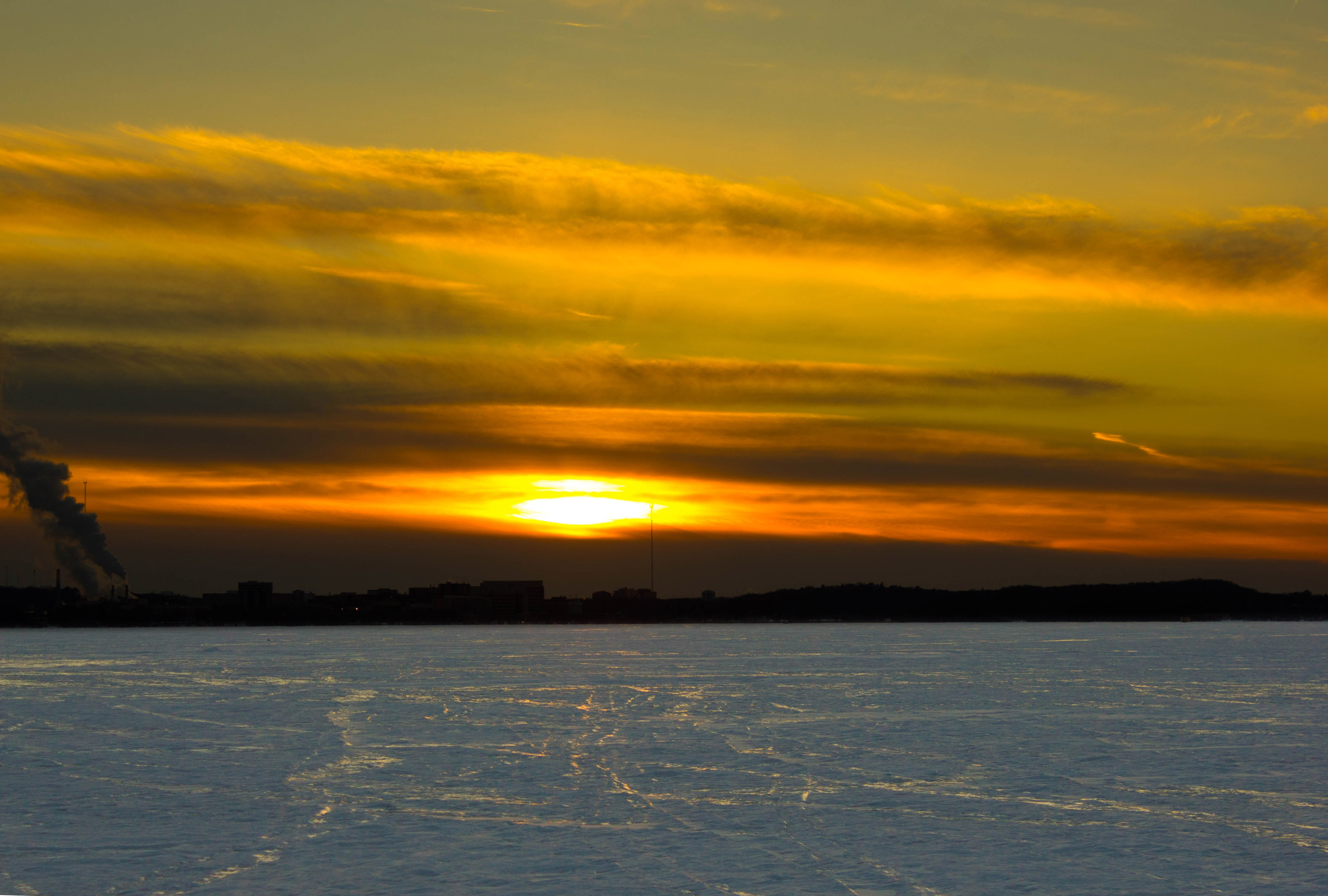 Large sunset over snowy Mendota in Madison, Wisconsin image - Free ...