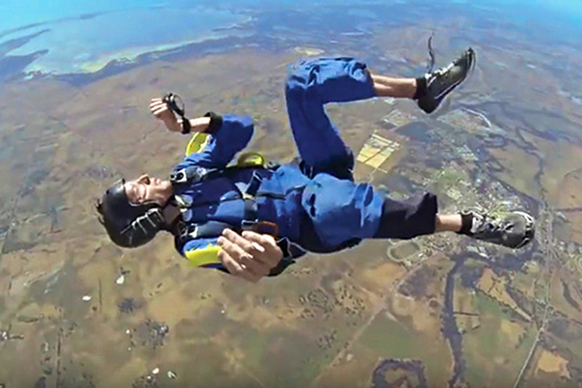 At 12,000 Feet Up, This Skydiver Has A Seizure | Reader's Digest