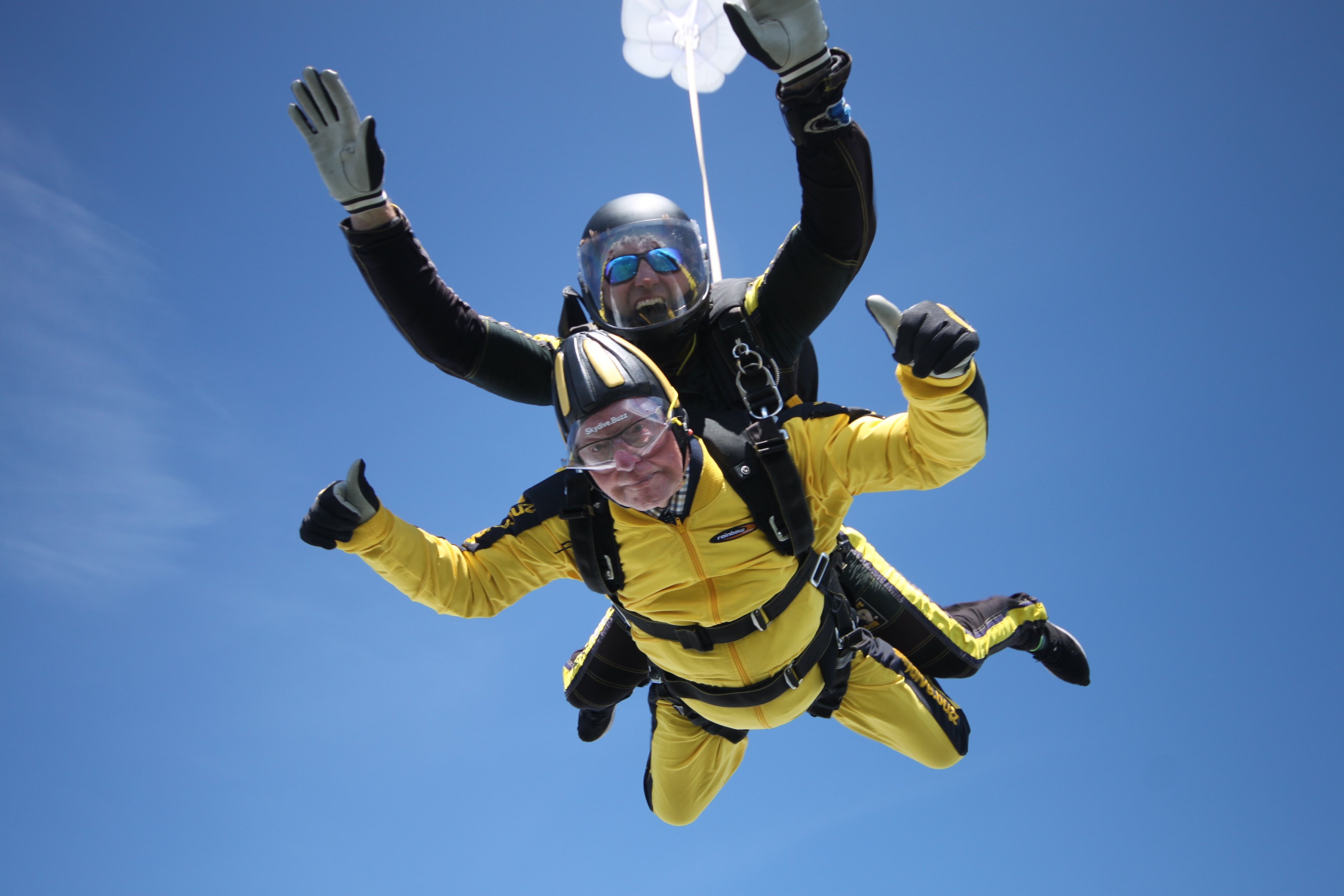 101-Year-Old 'Daredevil' Sets New Skydiving Record | FOX40