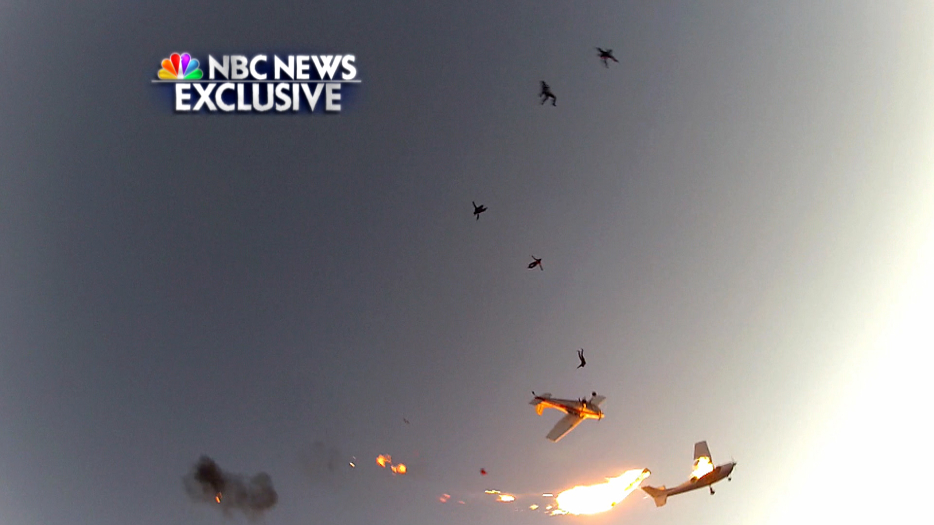 Exclusive: Skydivers' miraculous escape as planes collide - Video on ...