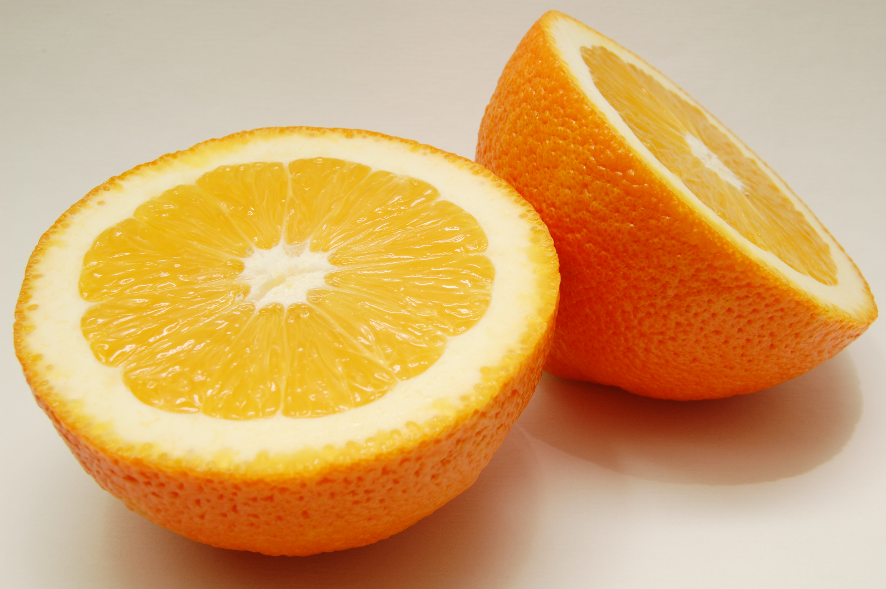 Половинка апельсина