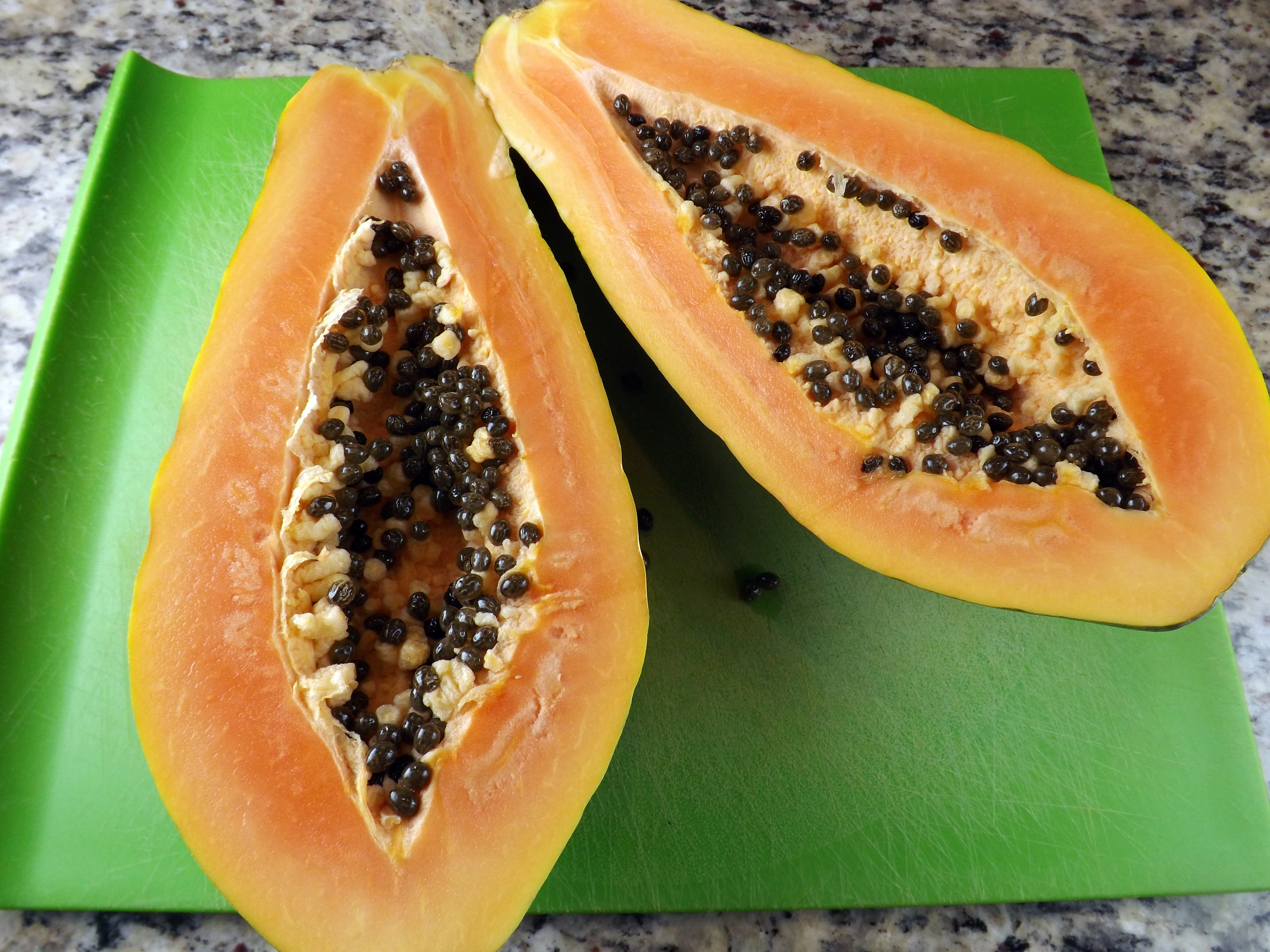 how to cut a papaya | Perennial Pastimes