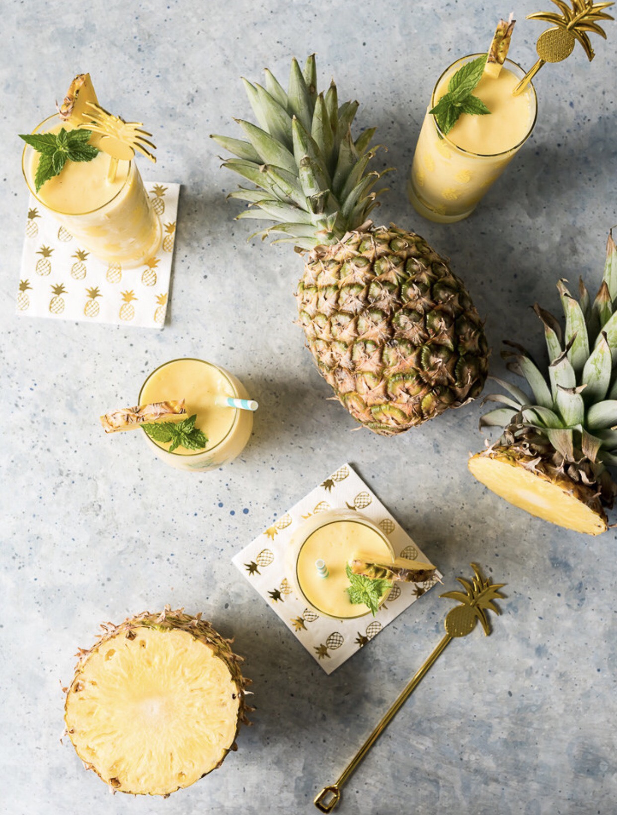 Pineapple White Wine Slushies #summercocktail