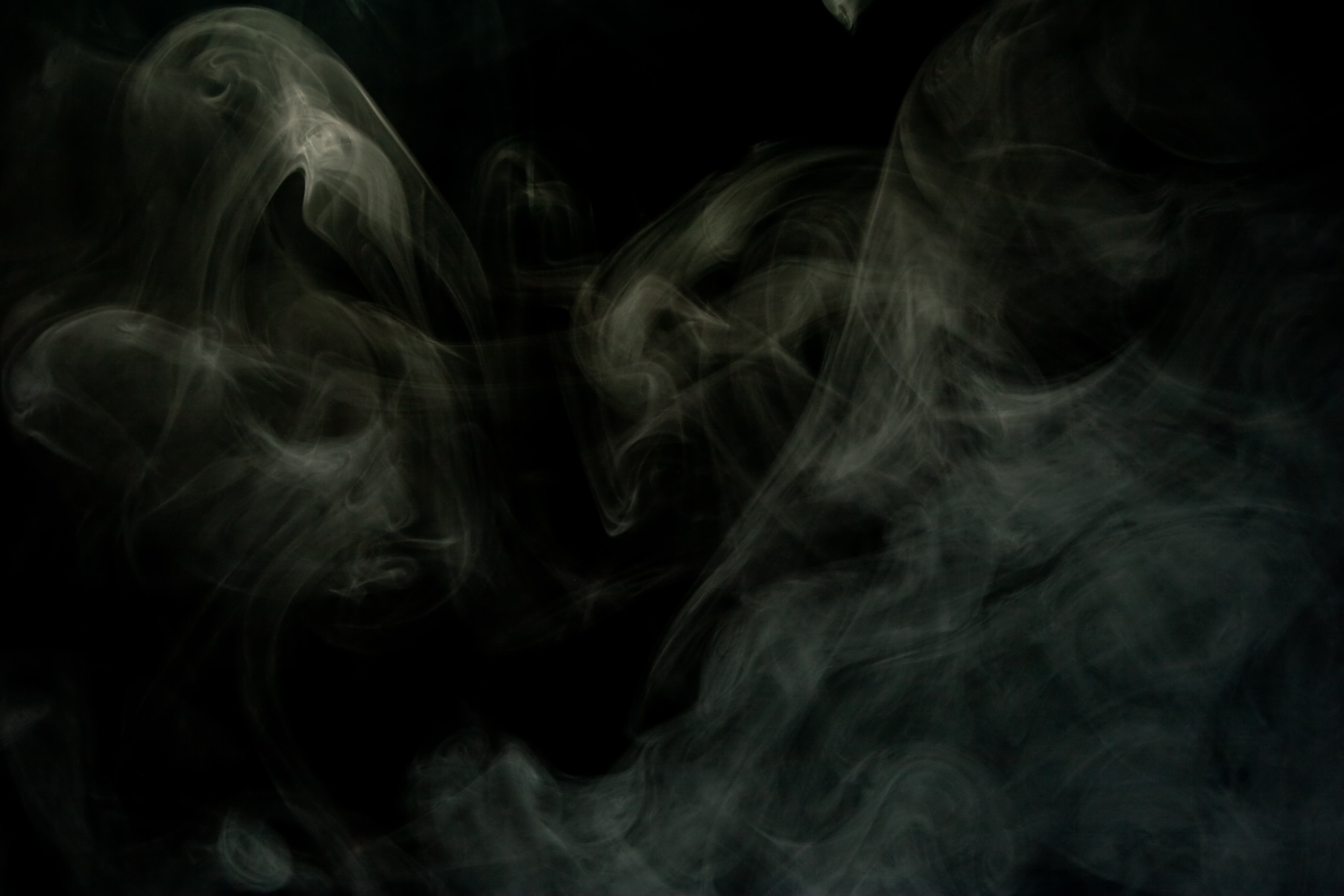 Дым в темноте