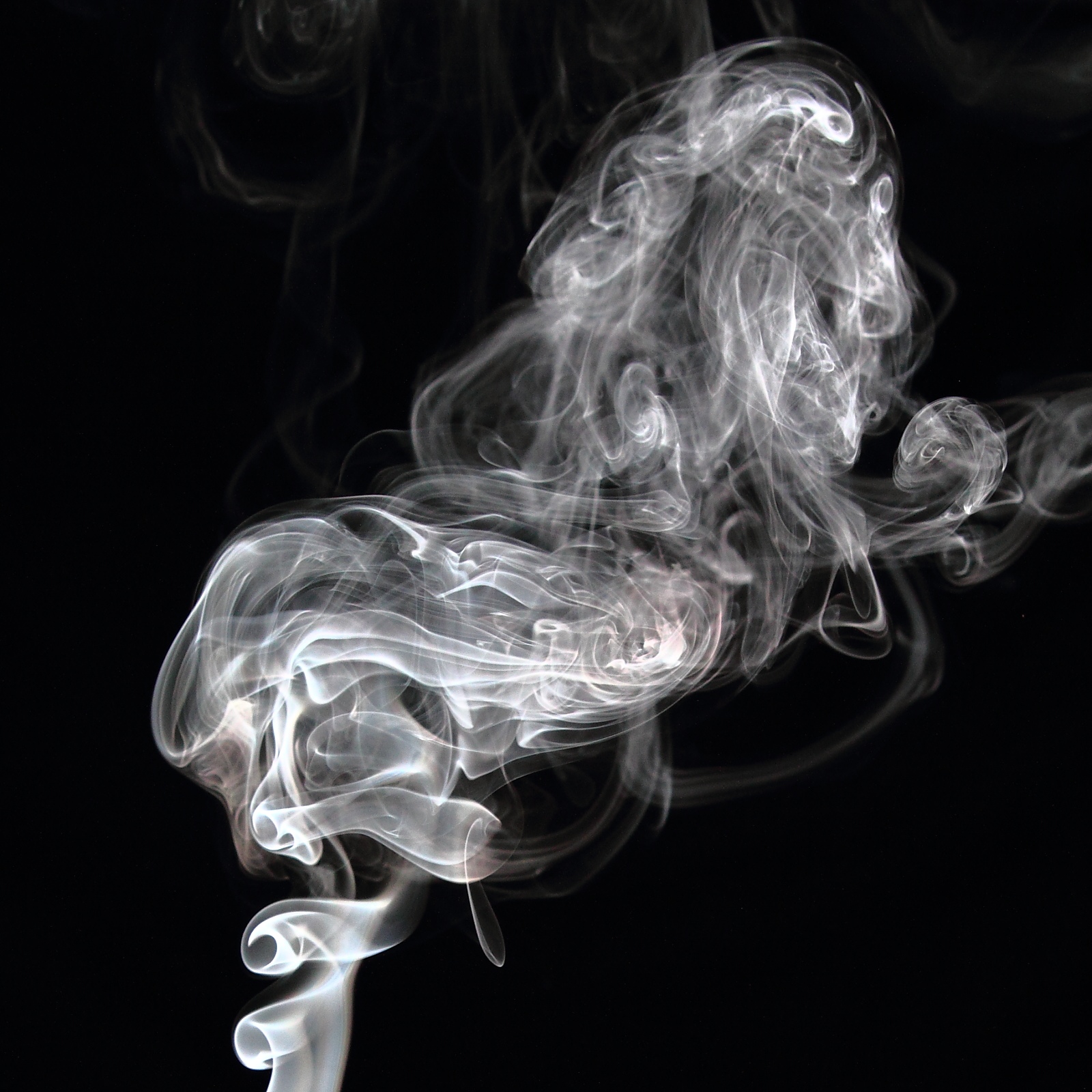 Domesticpedia: Smoke Stains And Ways Of Cleaning Them
