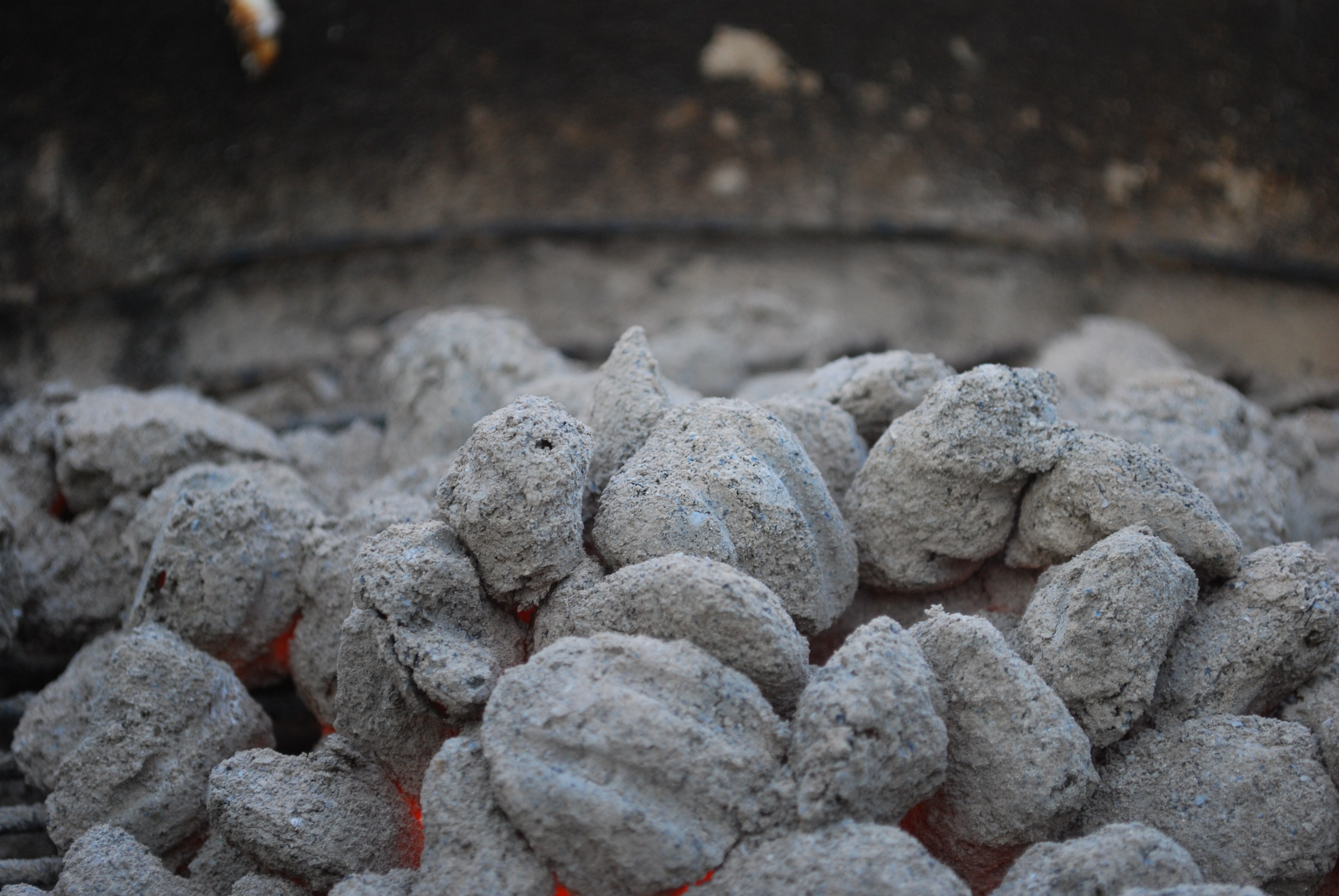 File:Smoldering charcoal briquettes.JPG - Wikimedia Commons