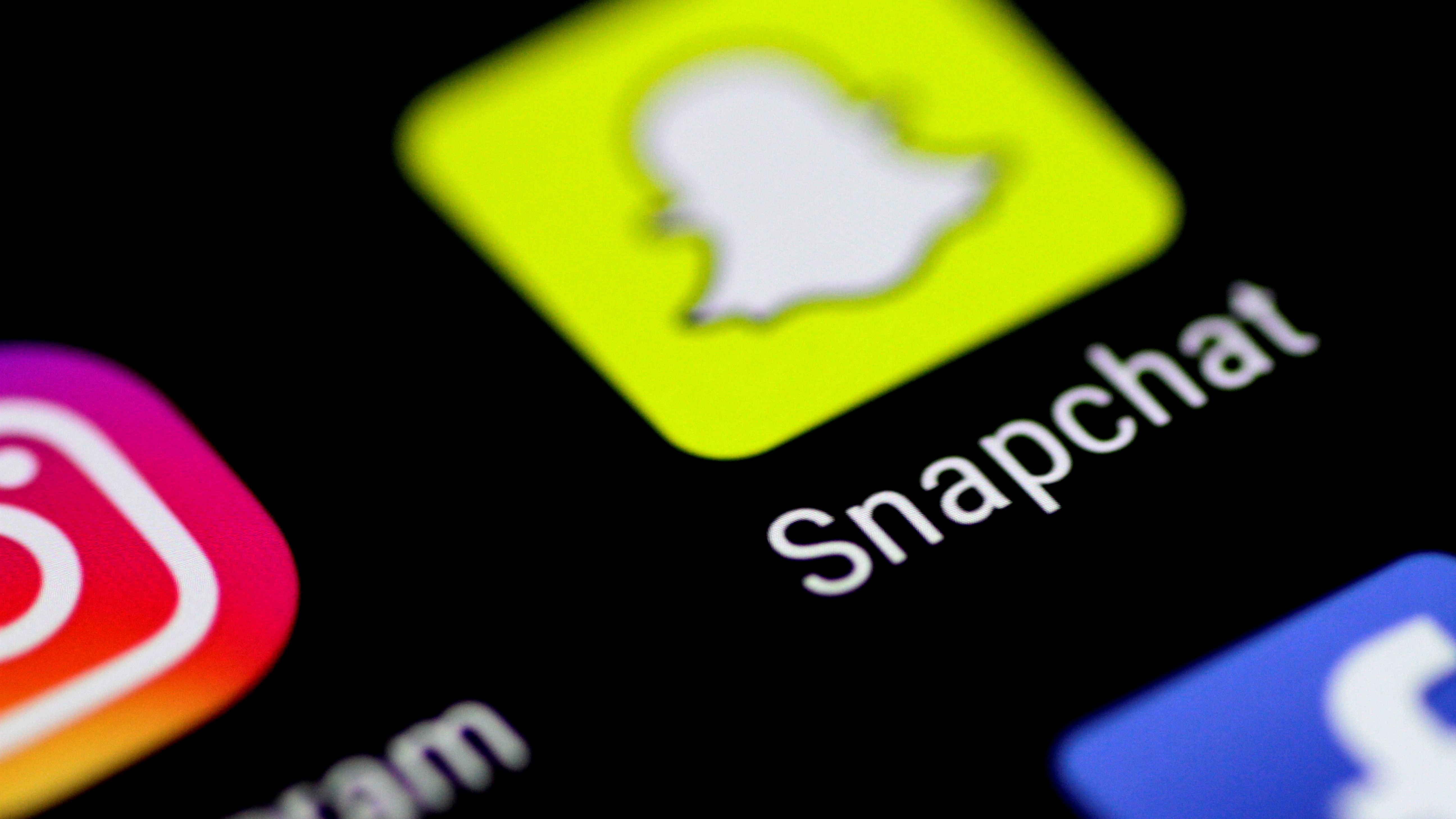 Snapchat memories deletion message: It's fake news — Quartz