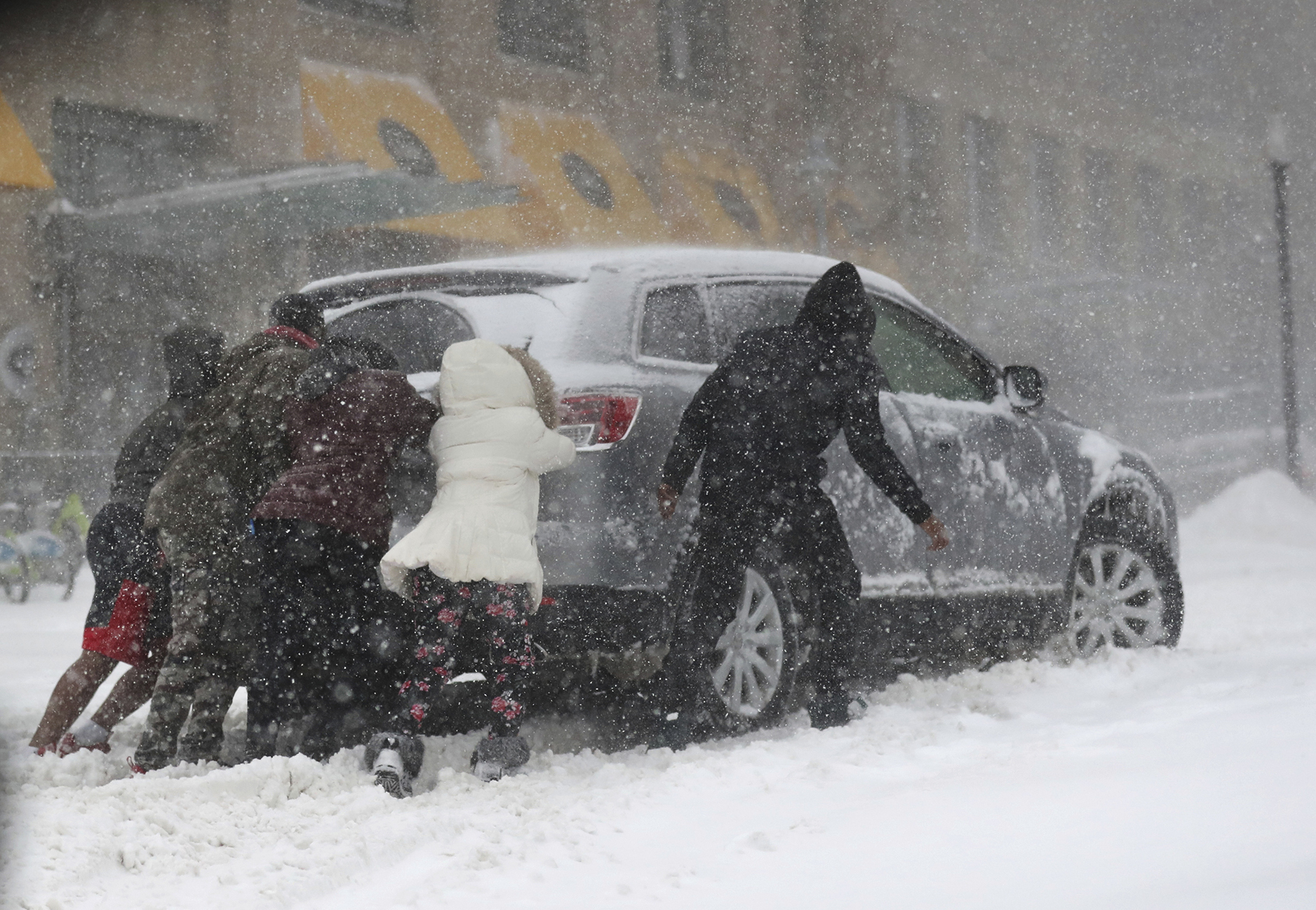 Storm blasts central US with snow, ice and wind, killing 3 – The ...