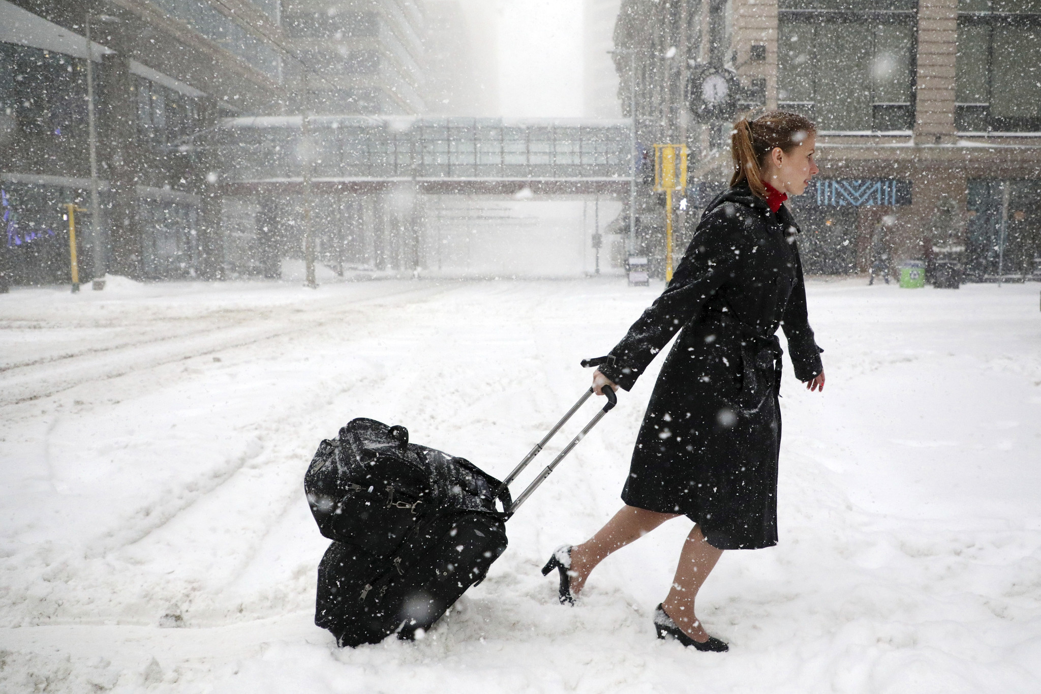 Spring storm moves east after blanketing central U.S. in snow ...