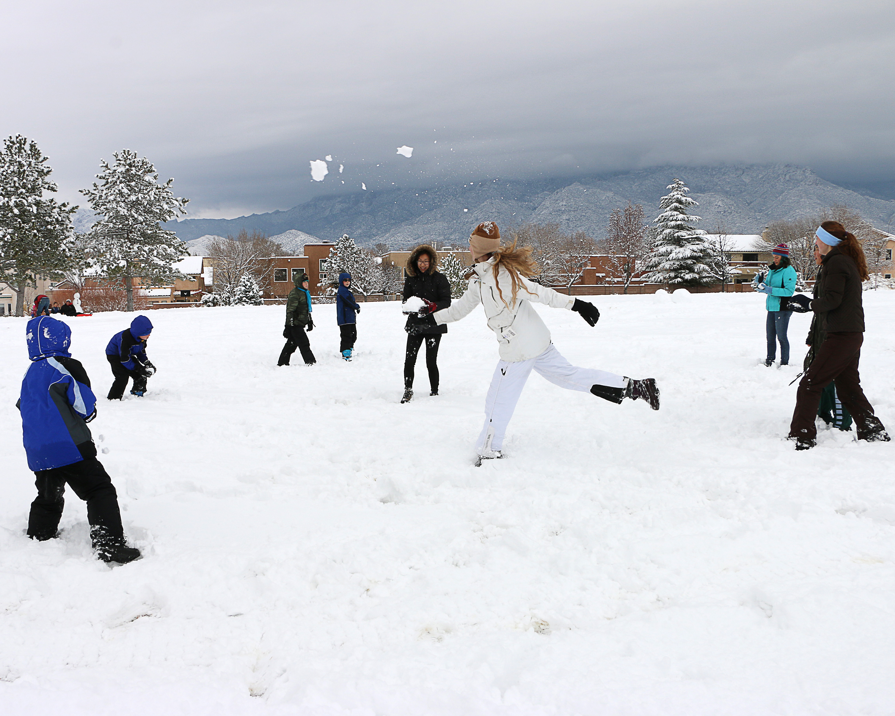 The Brazen The Snowball Fight | Snap Mammas