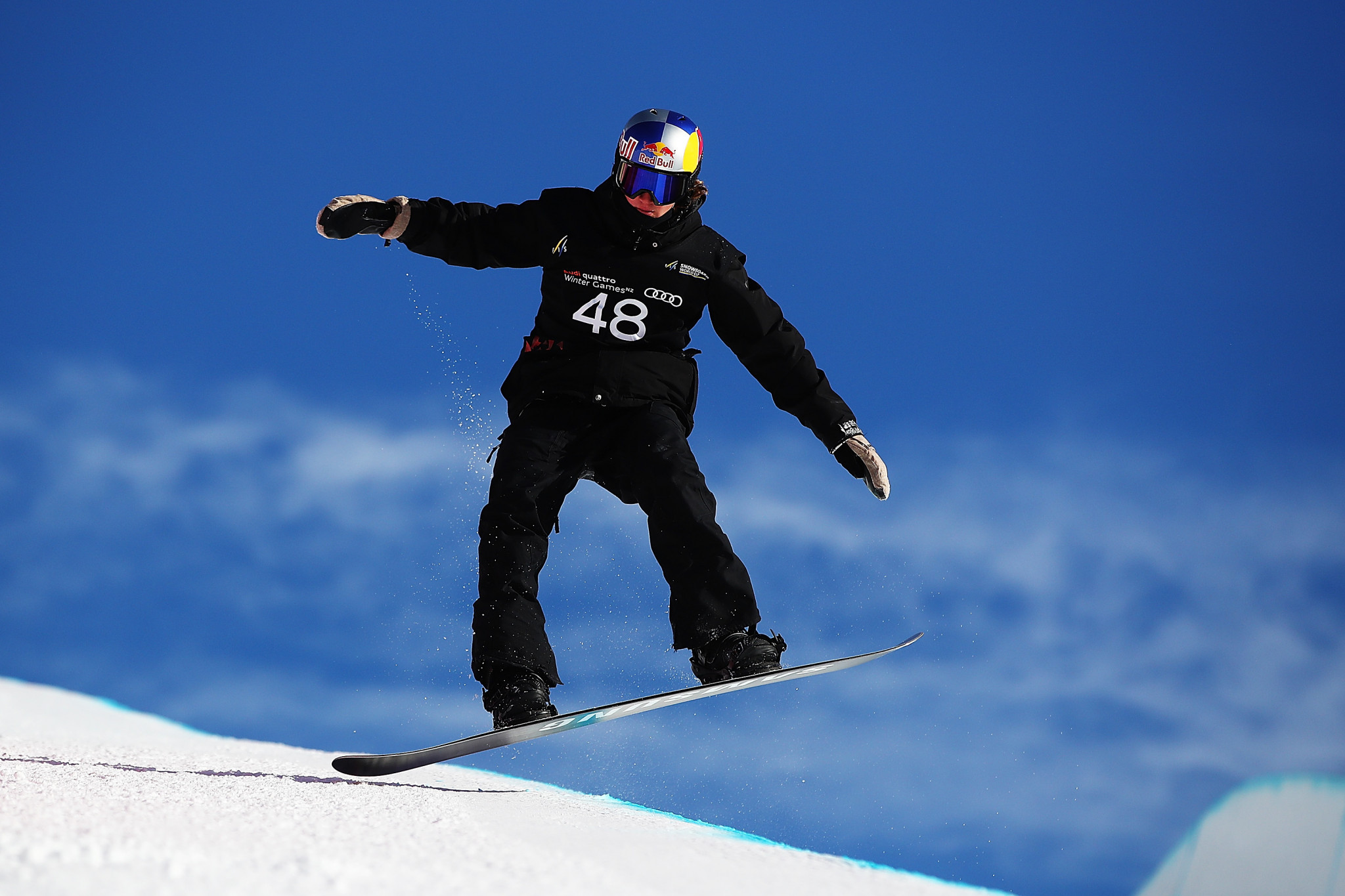 Snowboarder Habluetzel discharged from hospital after halfpipe crash ...