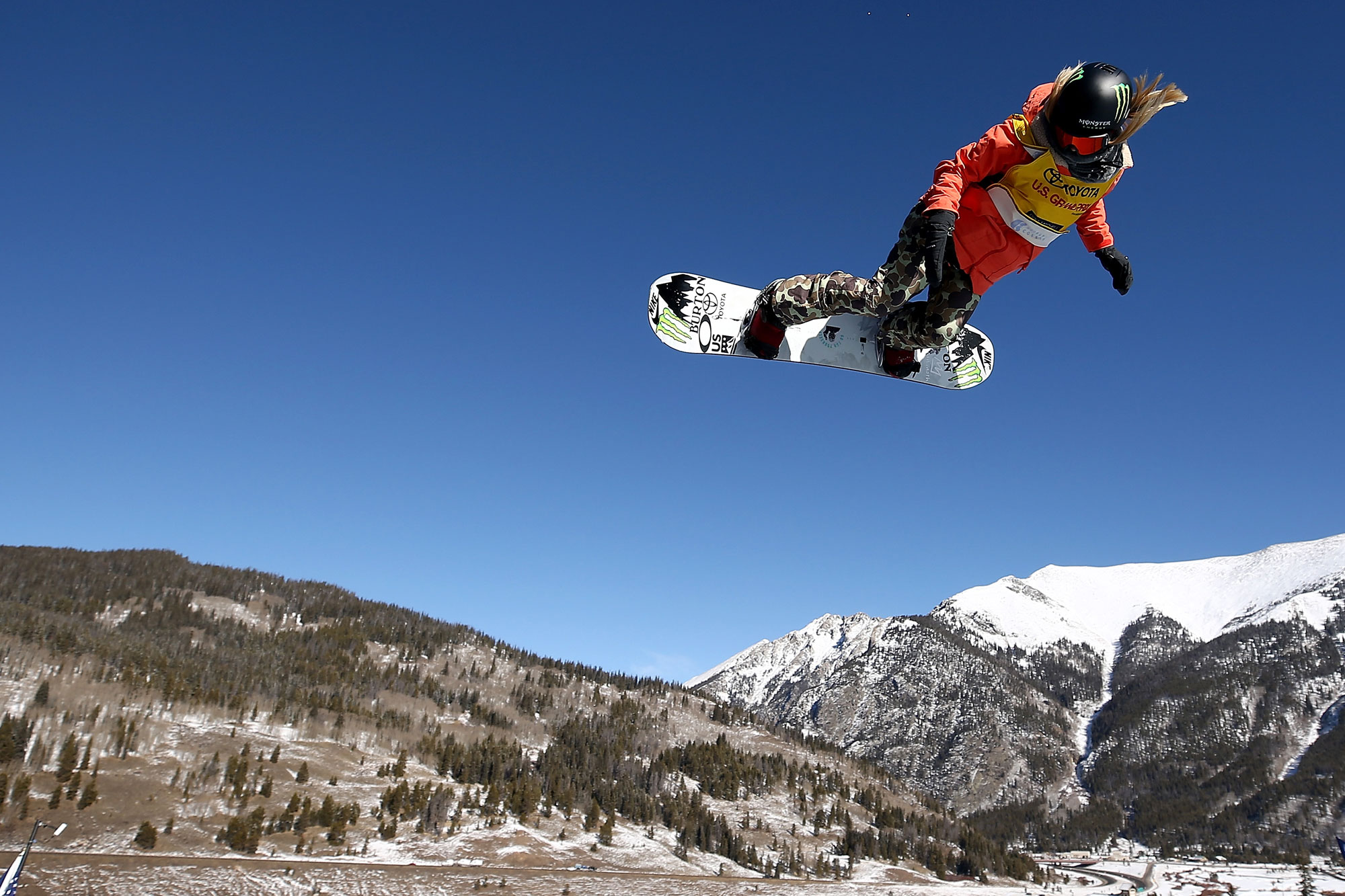 Chloe Kim: What to Know About the Winter Olympic Snowboarder ...