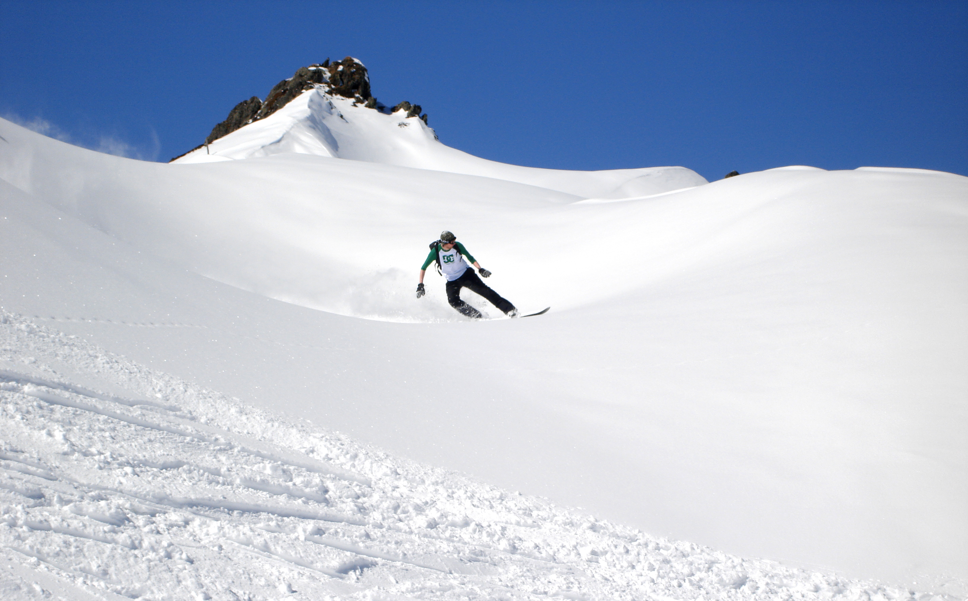 Snowboarding photo
