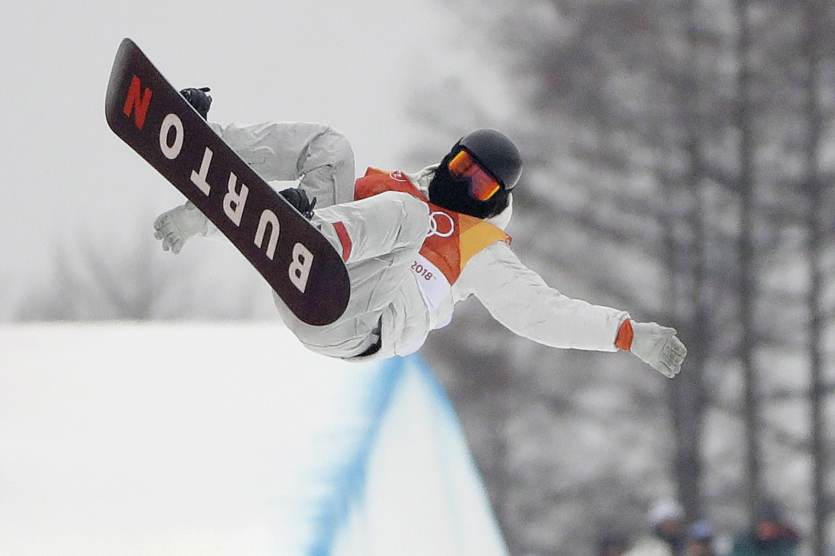 Shaun White back on top of the Olympic snowboarding world