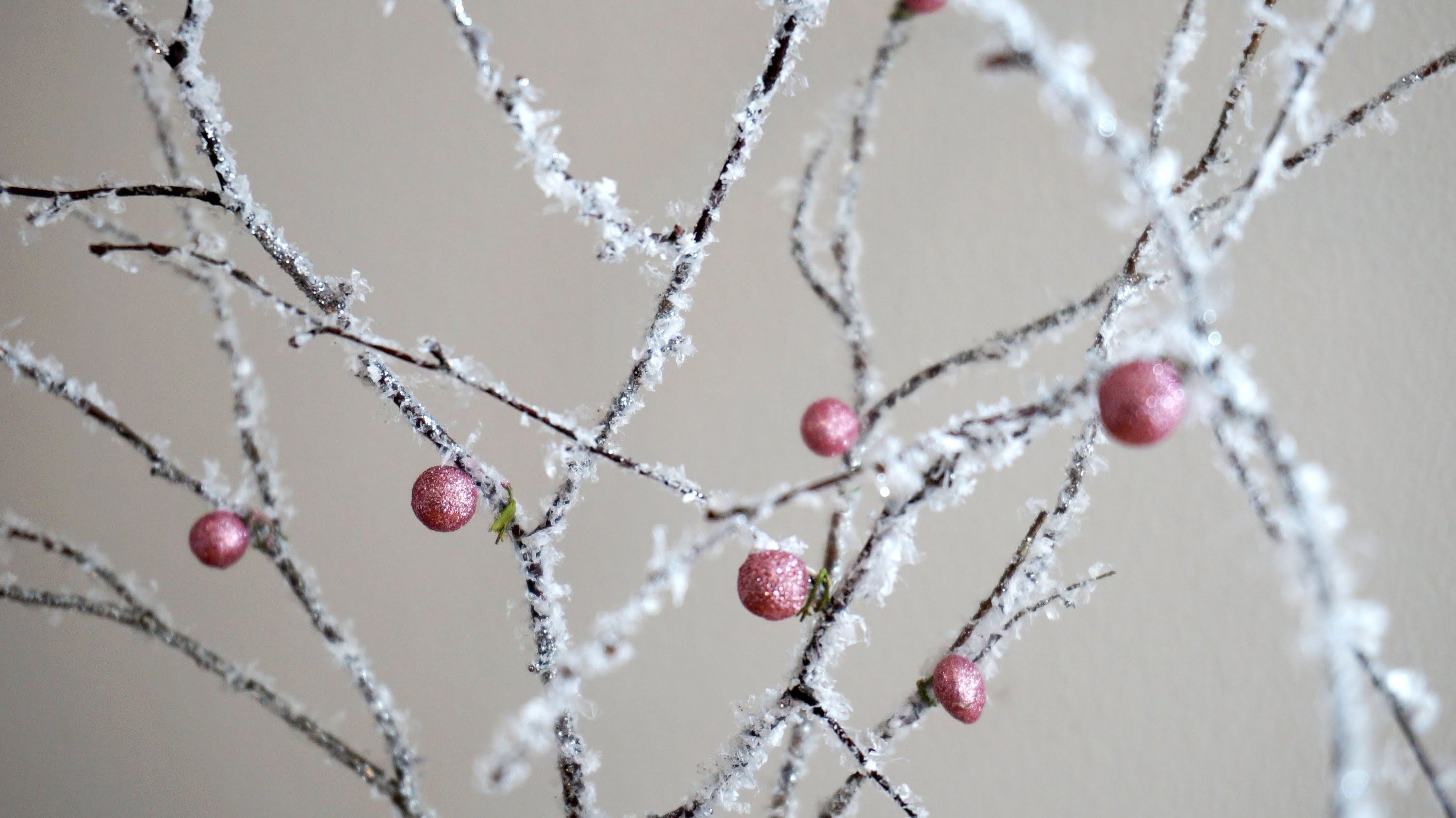 How to make your own snowy branches - YouTube