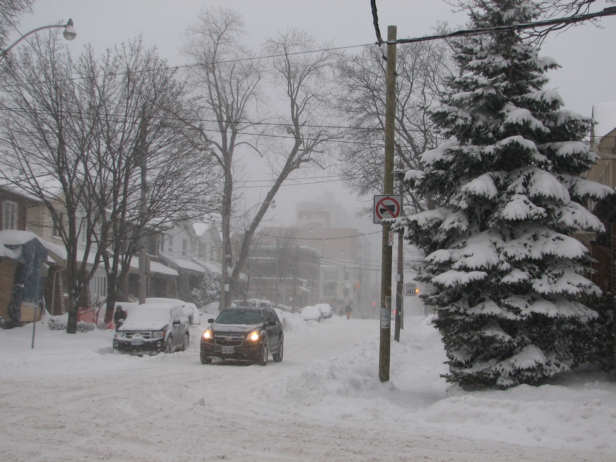 A Snow-Filled Neighbourhood | Colline's Blog